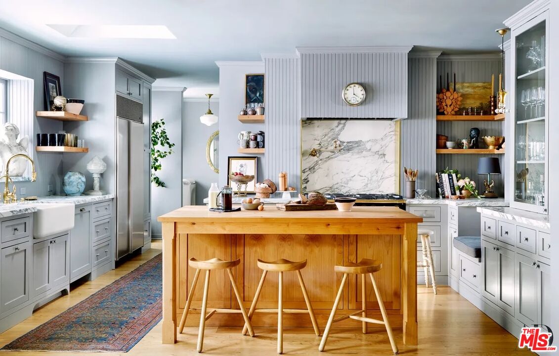 5800 Valley Oak Dr, Los Feliz
