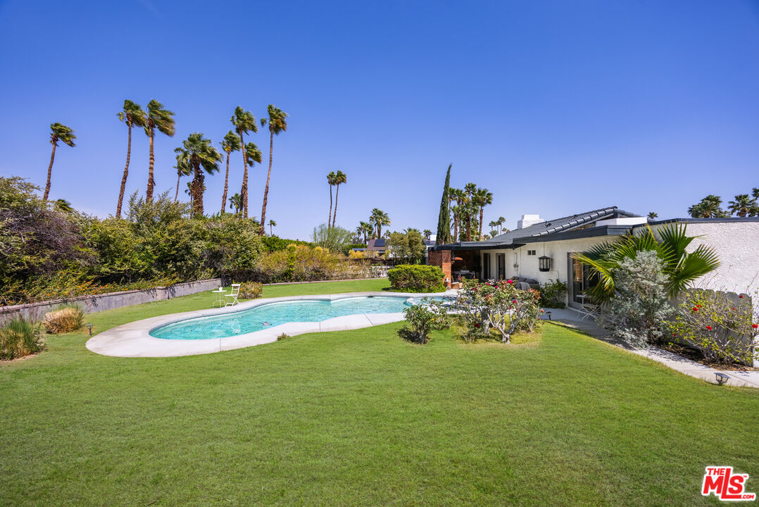 772 E El Conquistador, Palm Springs