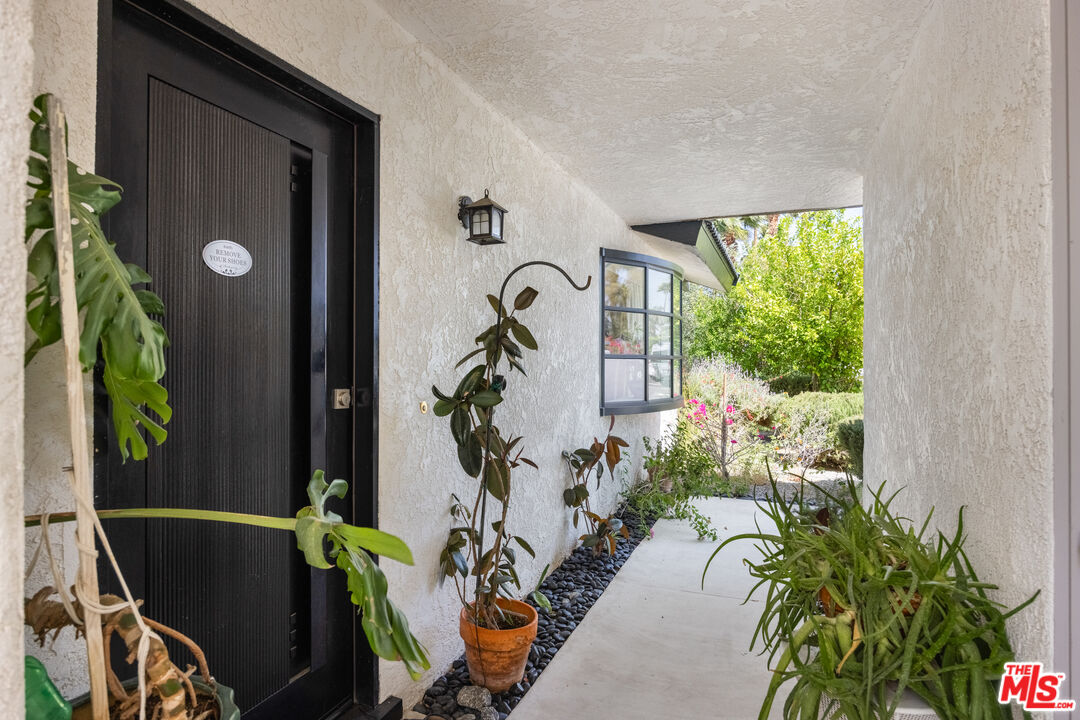 772 E El Conquistador, Palm Springs