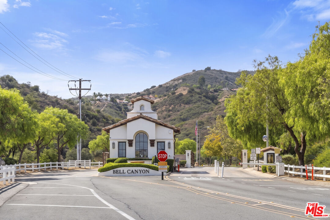 11 Bridle Ln, Bell Canyon