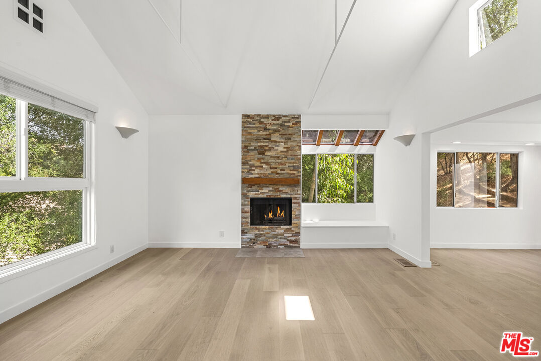 11 Bridle Ln, Bell Canyon