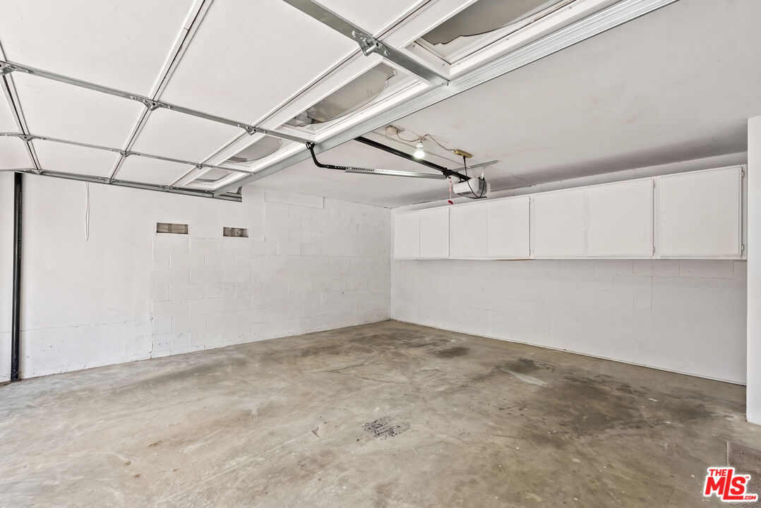 11 Bridle Ln, Bell Canyon