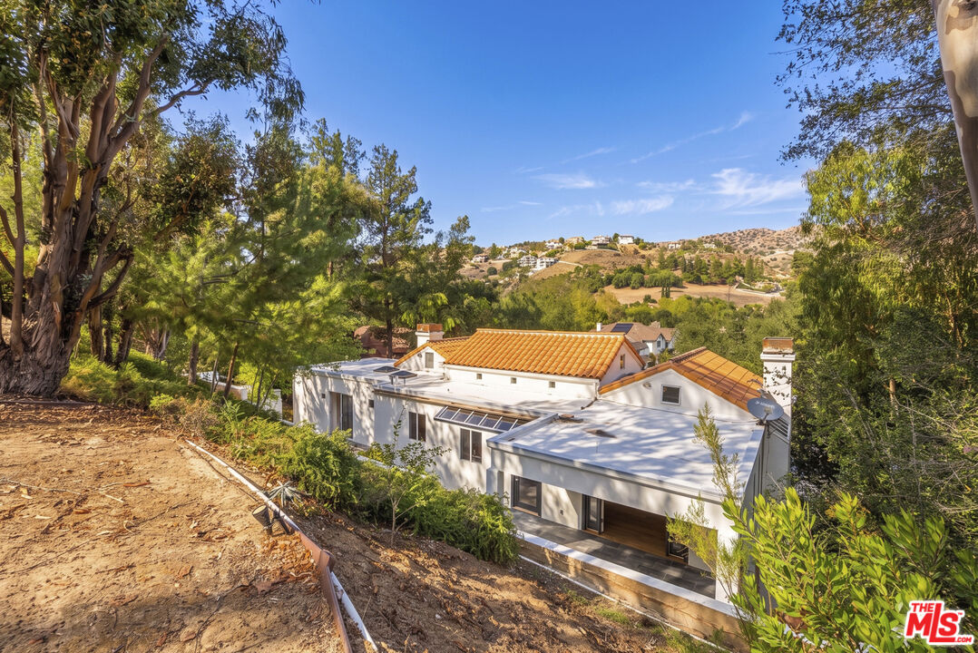 11 Bridle Ln, Bell Canyon