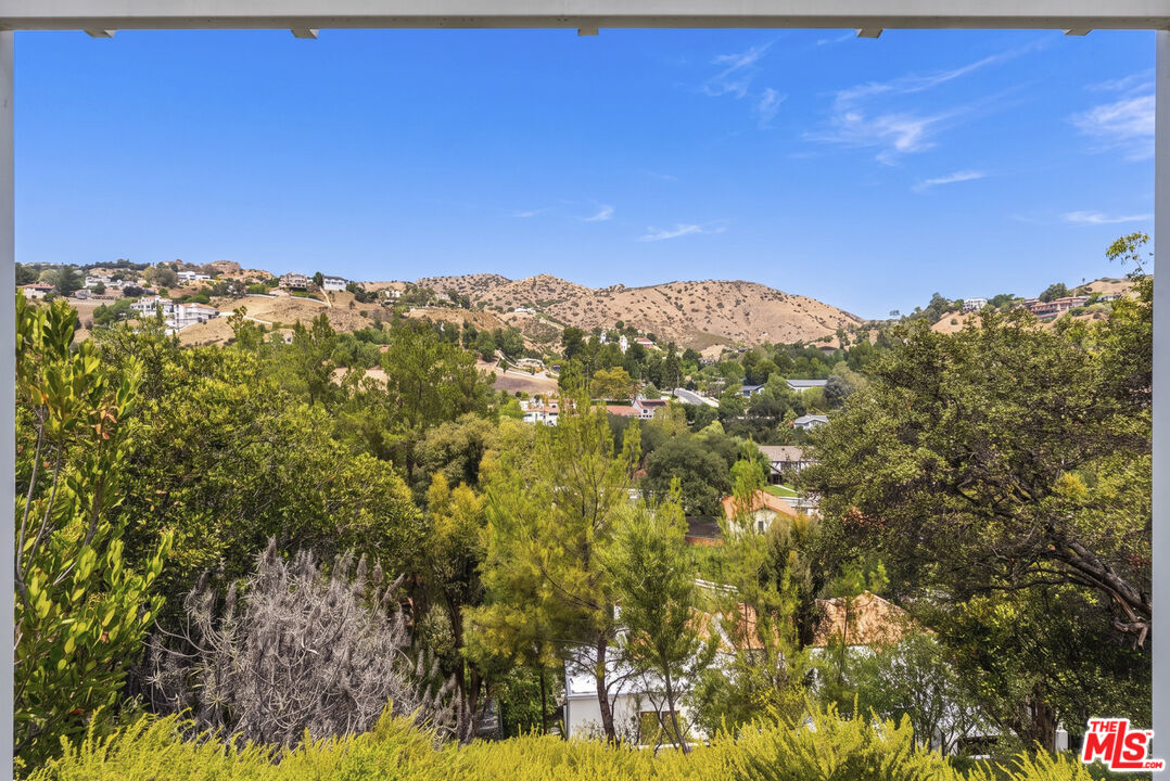 11 Bridle Ln, Bell Canyon