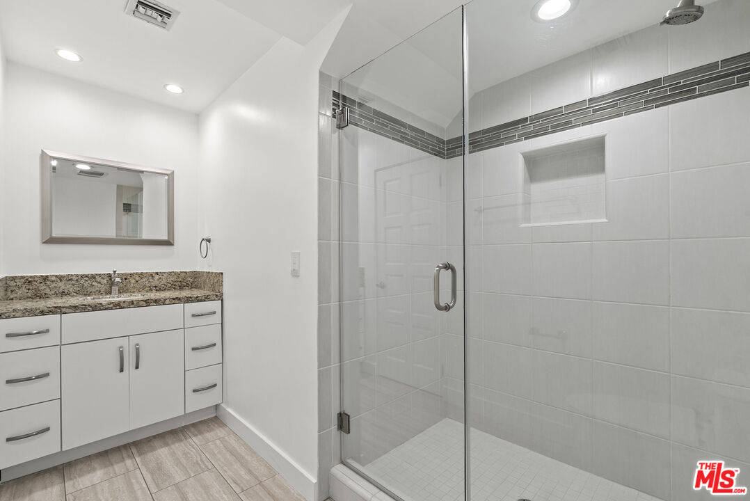 11 Bridle Ln, Bell Canyon