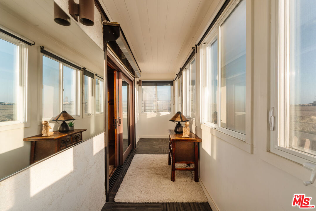 1366 Palisades Beach Rd, Santa Monica 