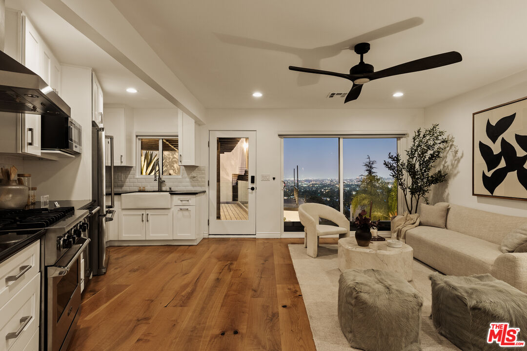 1788 N Orange Grove Ave, Hollywood Hills 