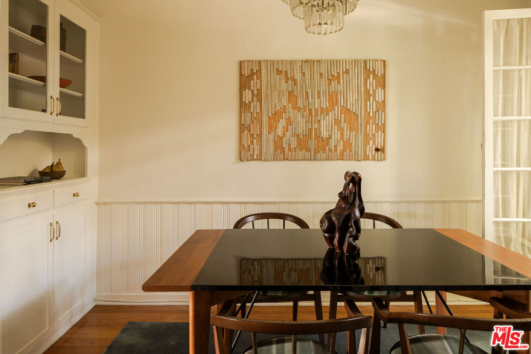 6051 Scenic Ave, Hollywood Hills 
