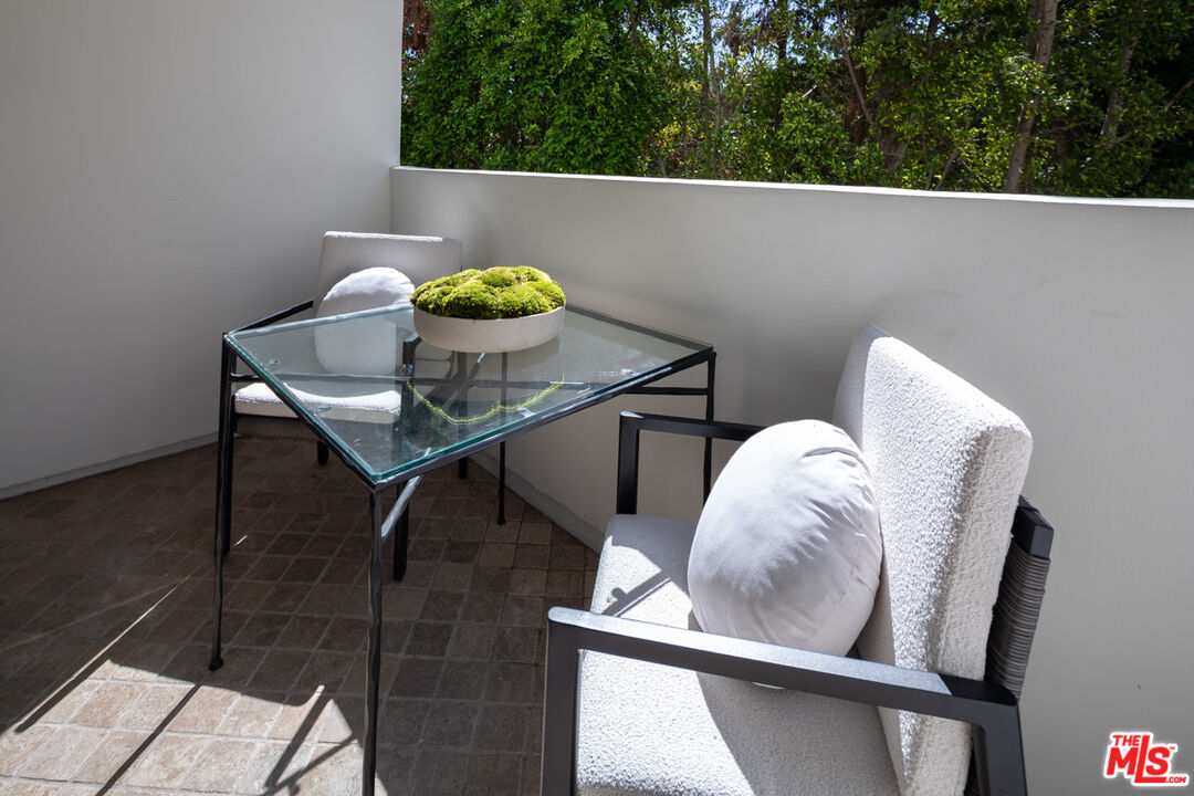 11715 Chenault St Unit: 204, Brentwood 