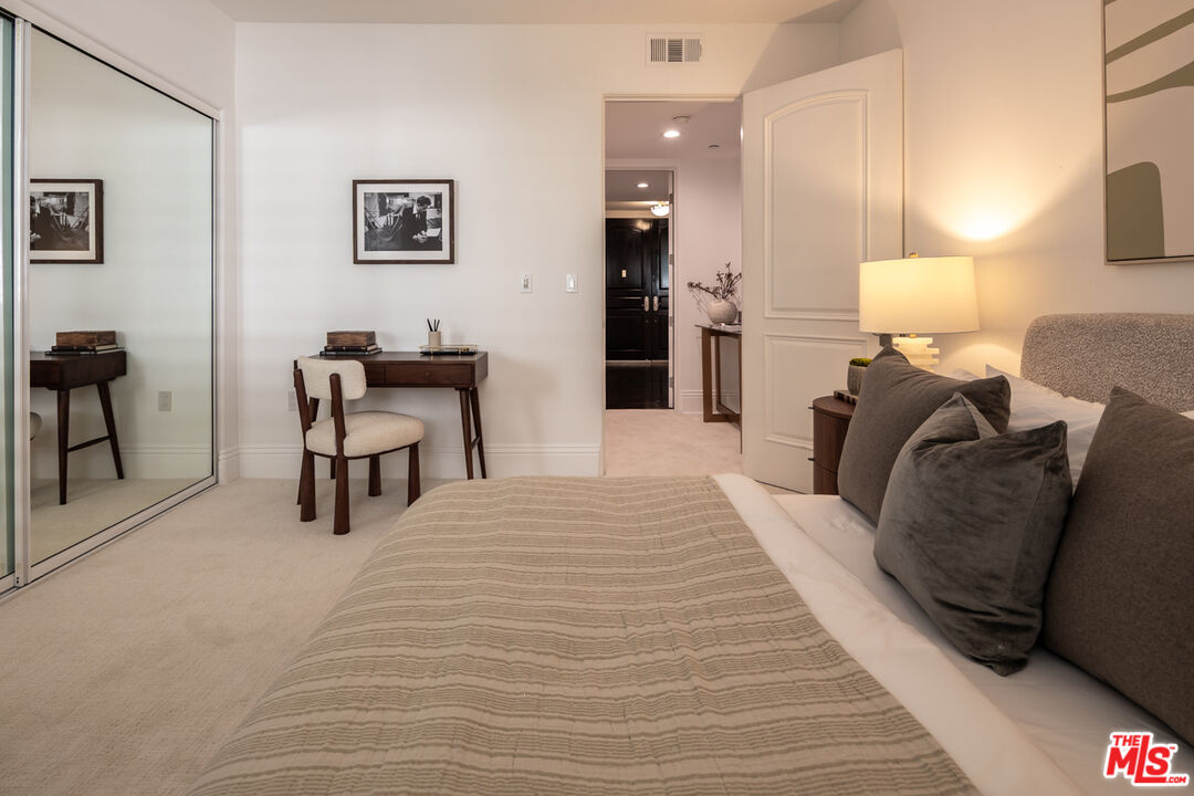 11715 Chenault St Unit: 204, Brentwood 