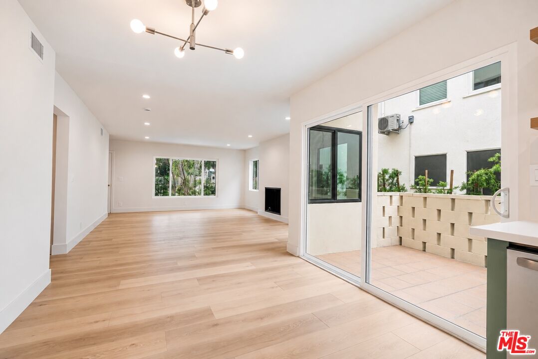 7966 Norton Ave, West Hollywood 