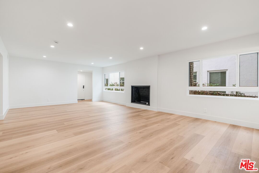 7964 Norton Ave, West Hollywood 