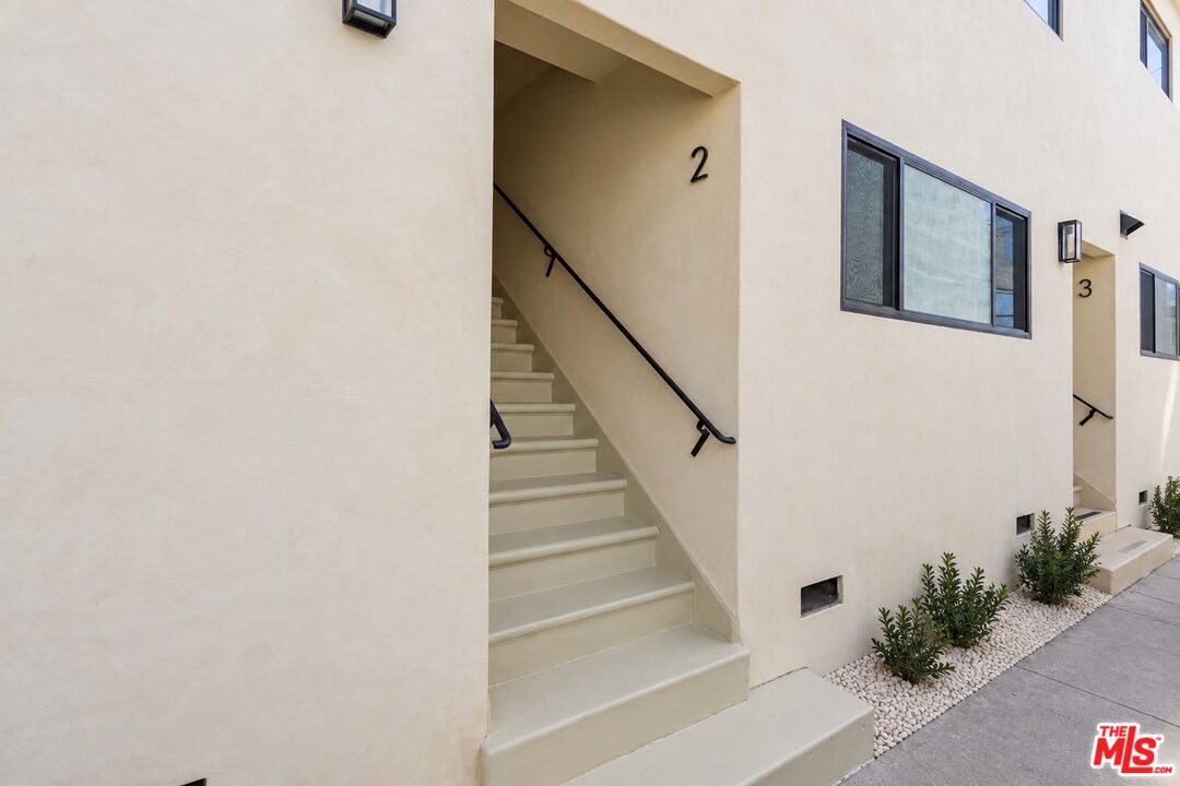 7968 Norton Ave Unit: 2, West Hollywood 