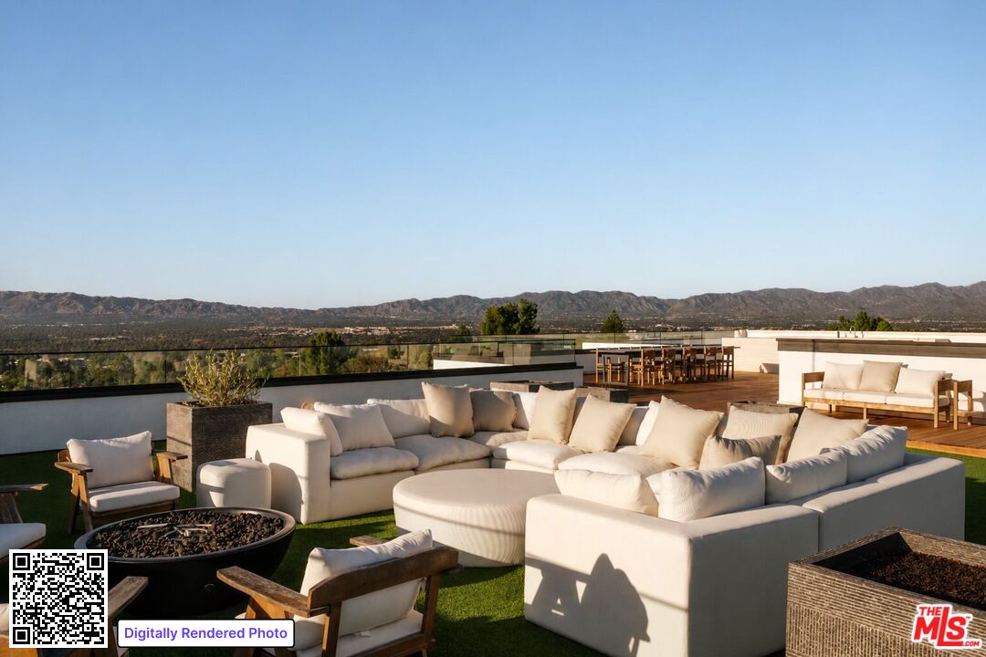 16187 Royal Oak Rd, Encino