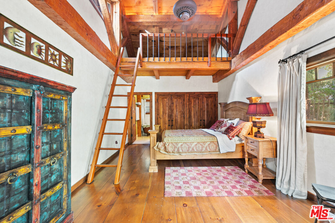 8497 Harold Way, hollywood hills