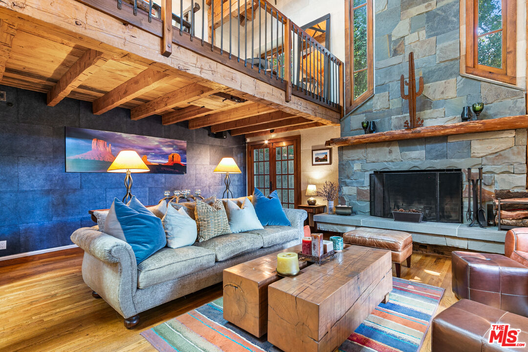 8497 Harold Way, hollywood hills