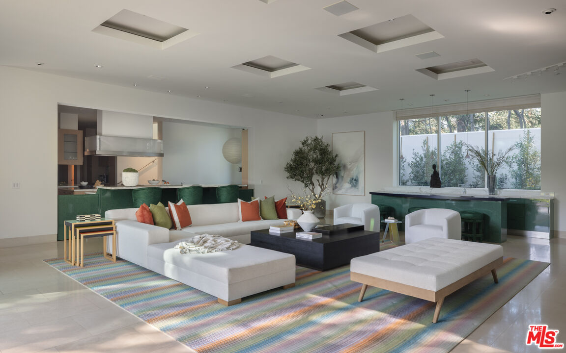 652 Chautauqua Blvd, Pacific Palisades 