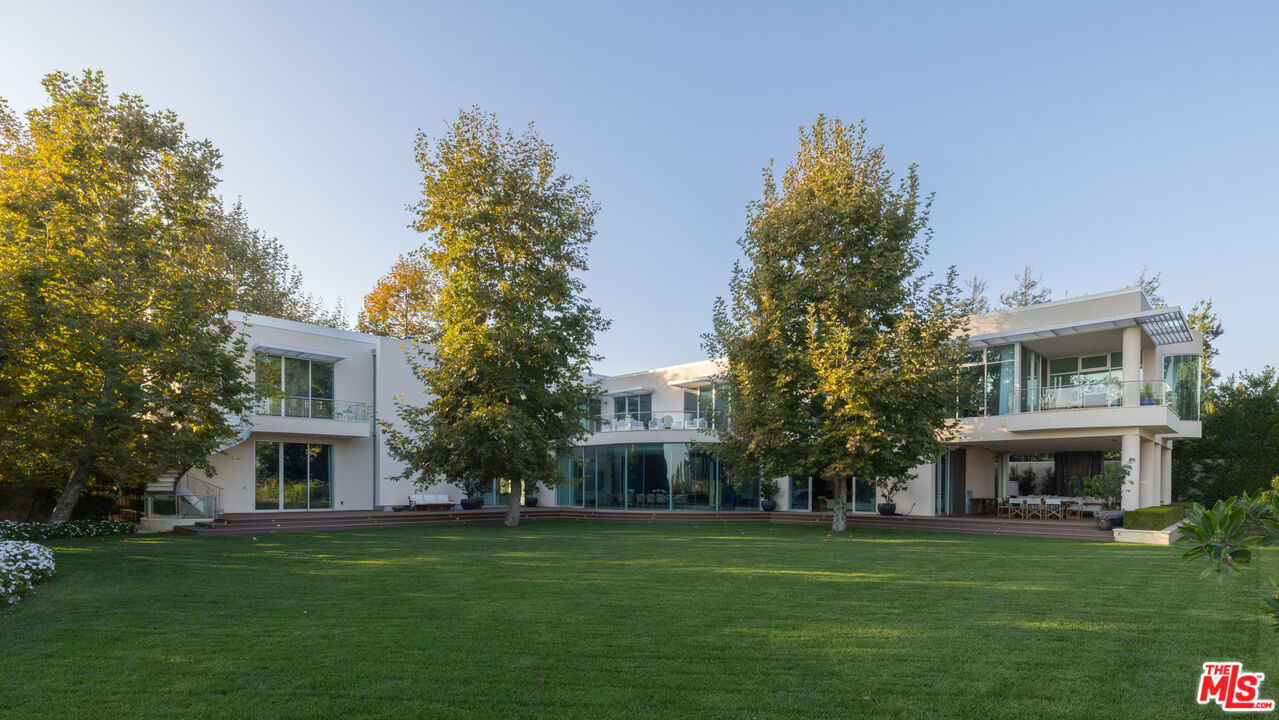 652 Chautauqua Blvd, Pacific Palisades 