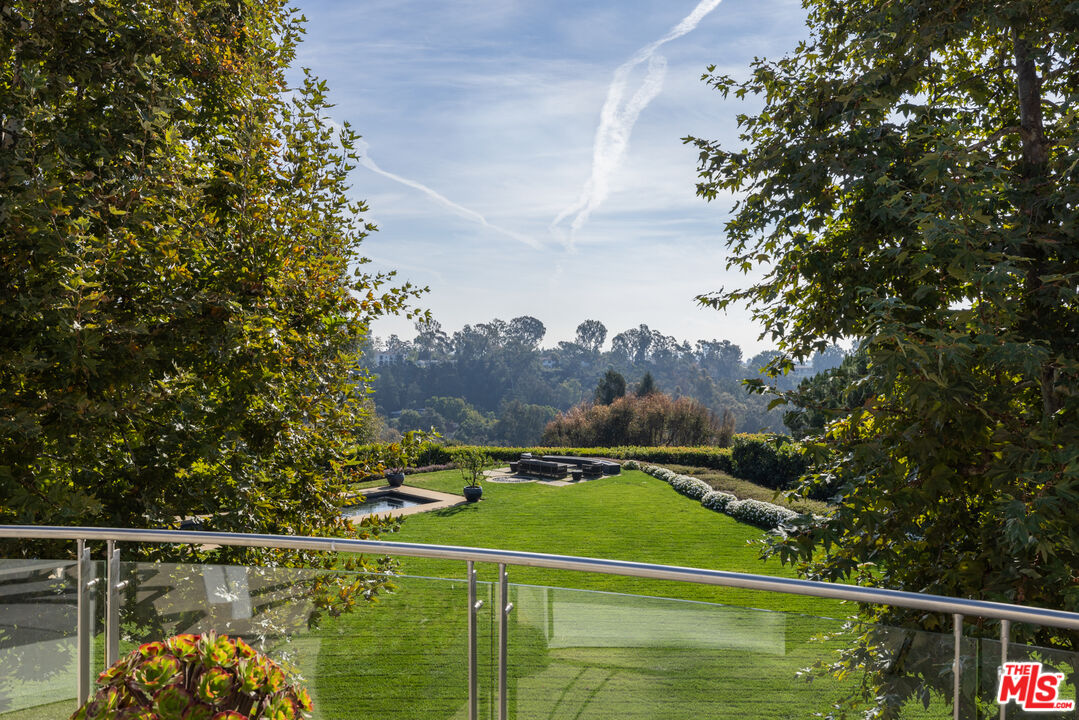 652 Chautauqua Blvd, Pacific Palisades 