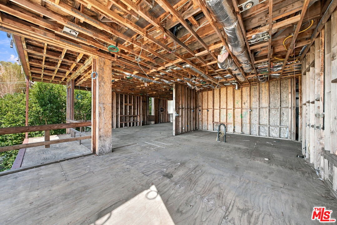 1688 Sunset Plaza Dr, Hollywood Hills 