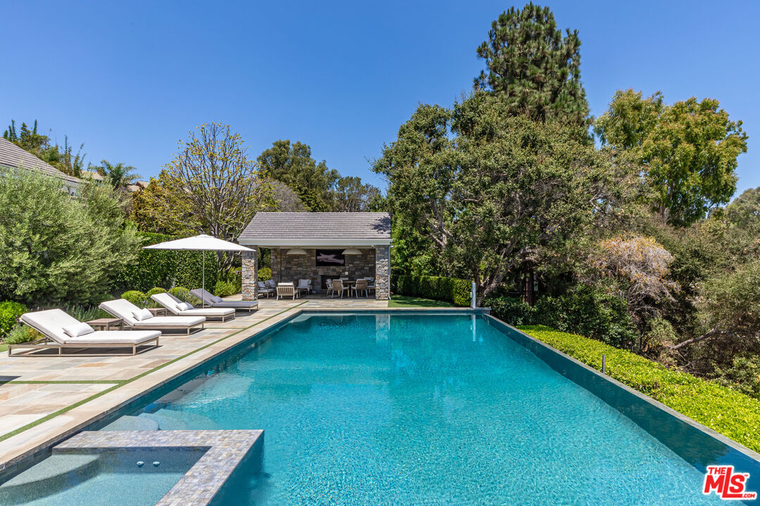 770 Napoli Dr, Pacific Palisades