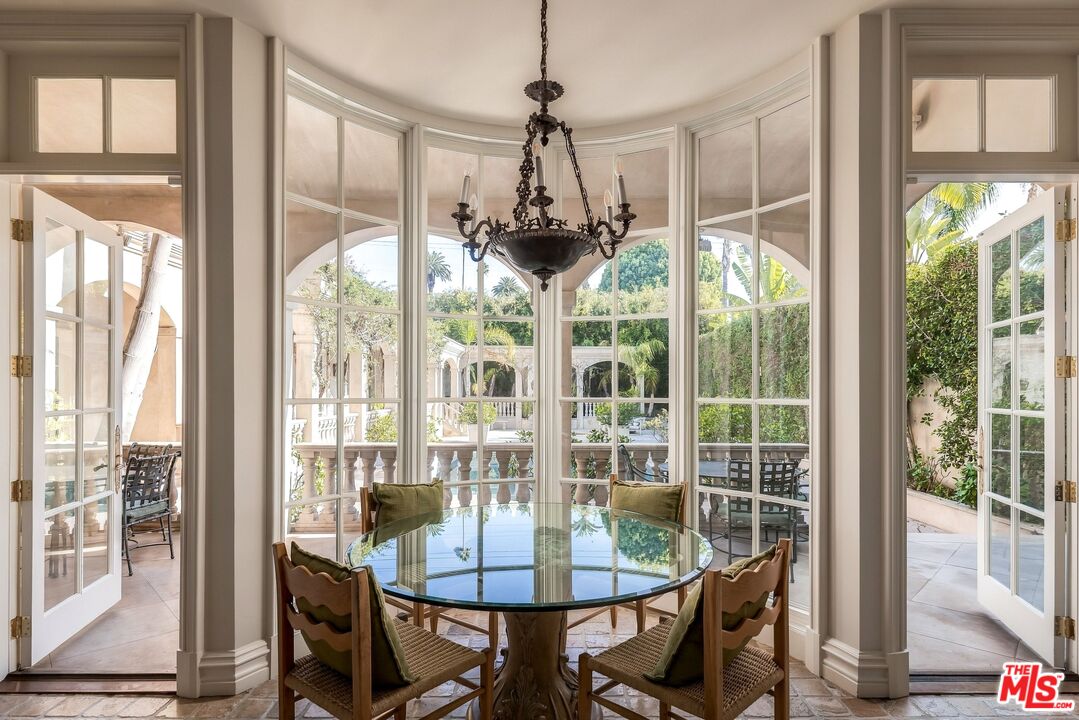 628 N Rodeo Dr, Beverly Hills 