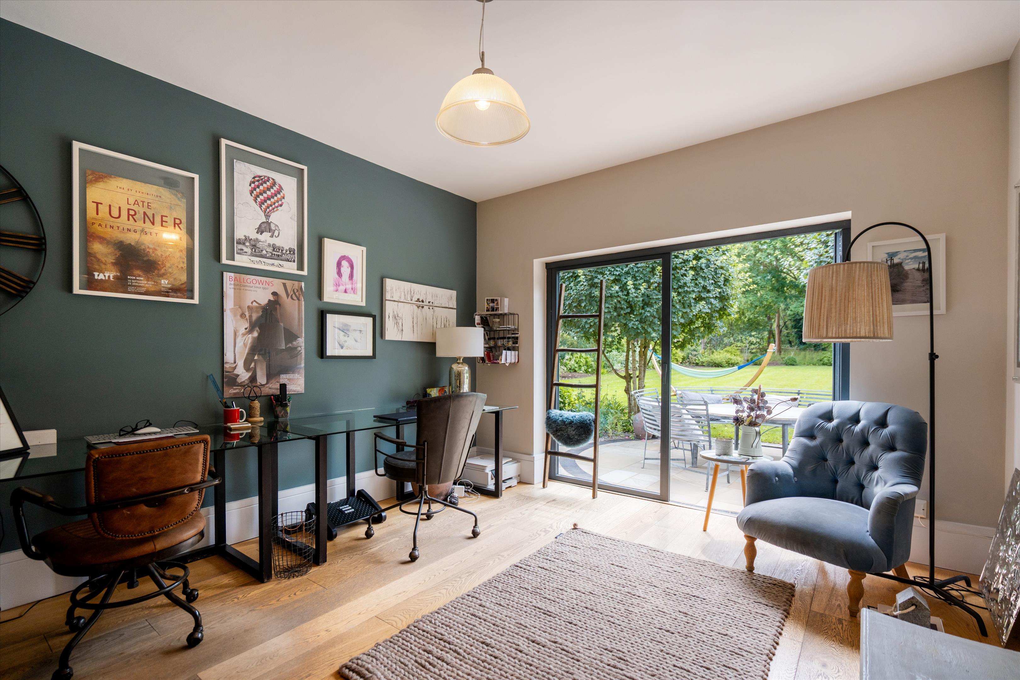 Queen Annes Road, Windsor, Berkshire, SL4