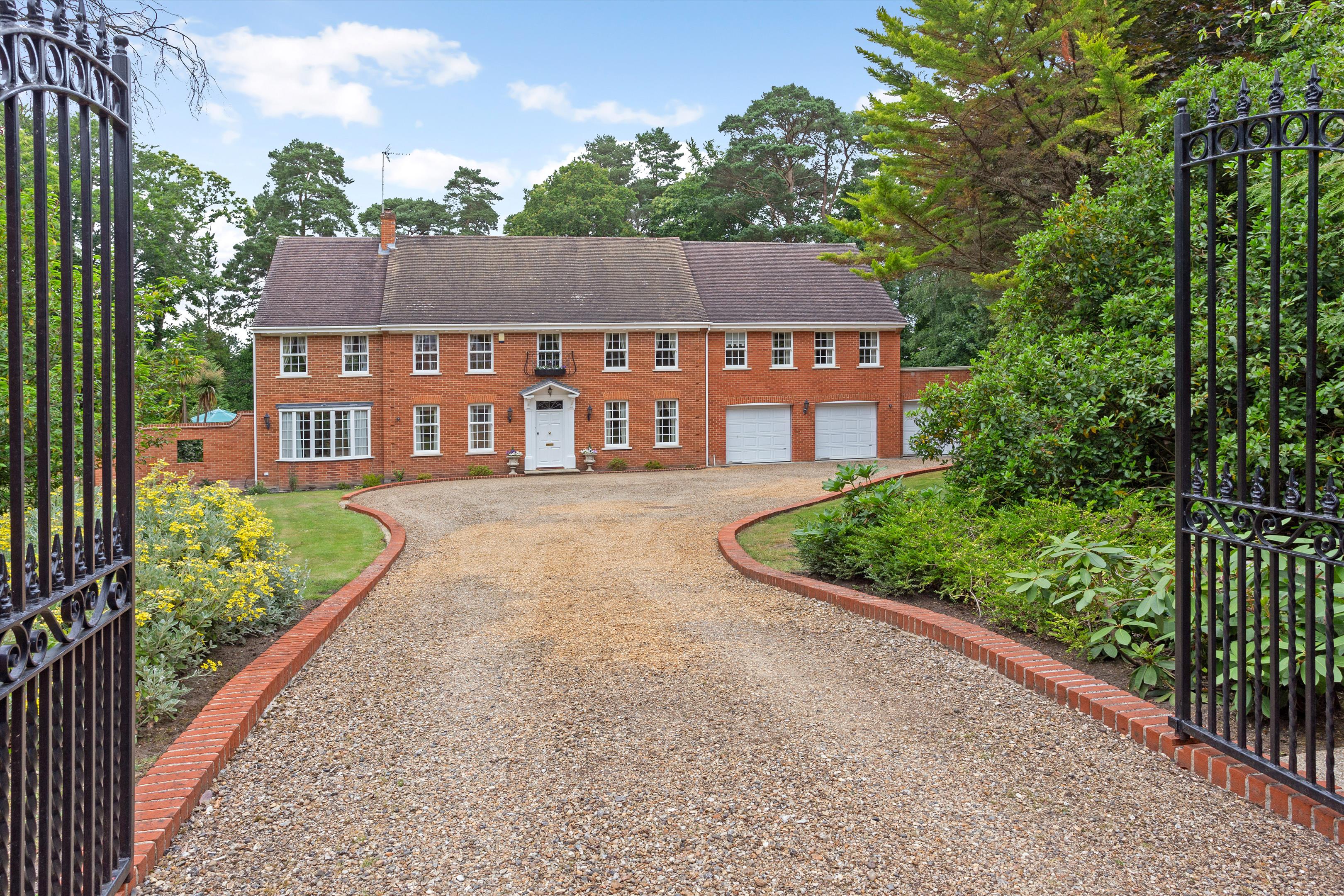Regents Walk, Ascot, Berkshire, SL5