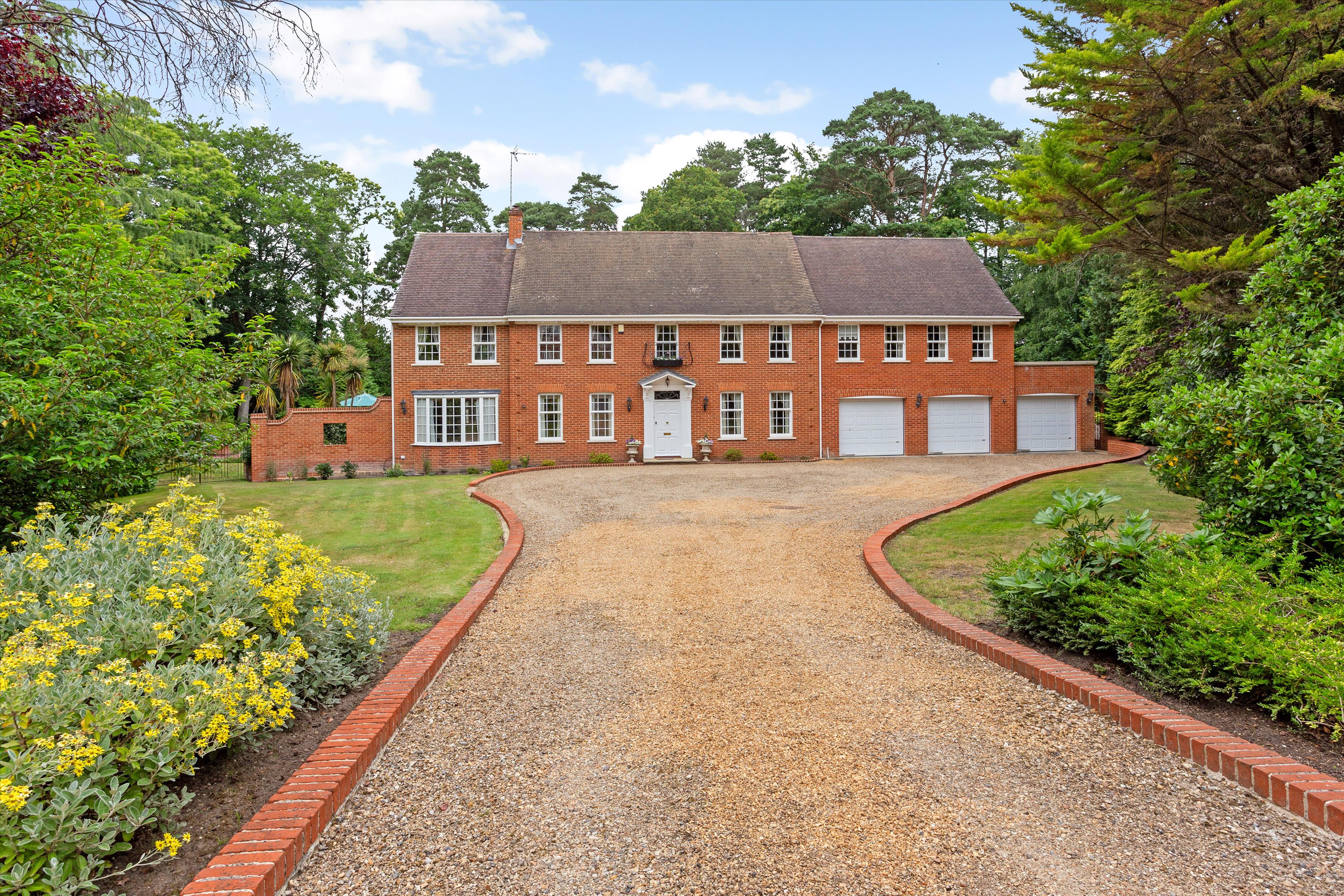 Regents Walk, Ascot, Berkshire, SL5