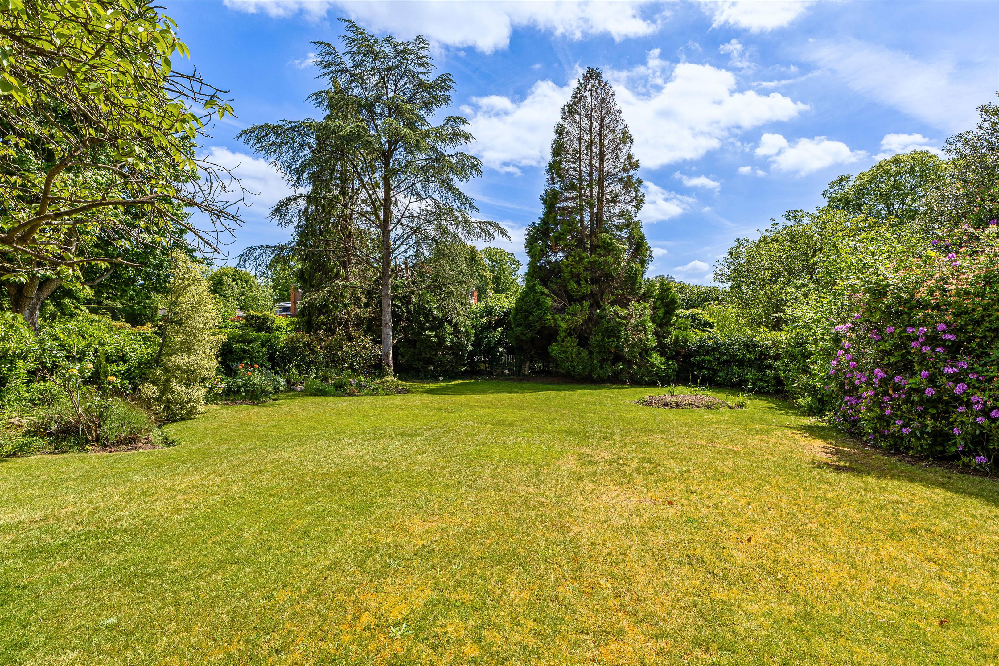 Morella Close, Virginia Water, Surrey GU25
