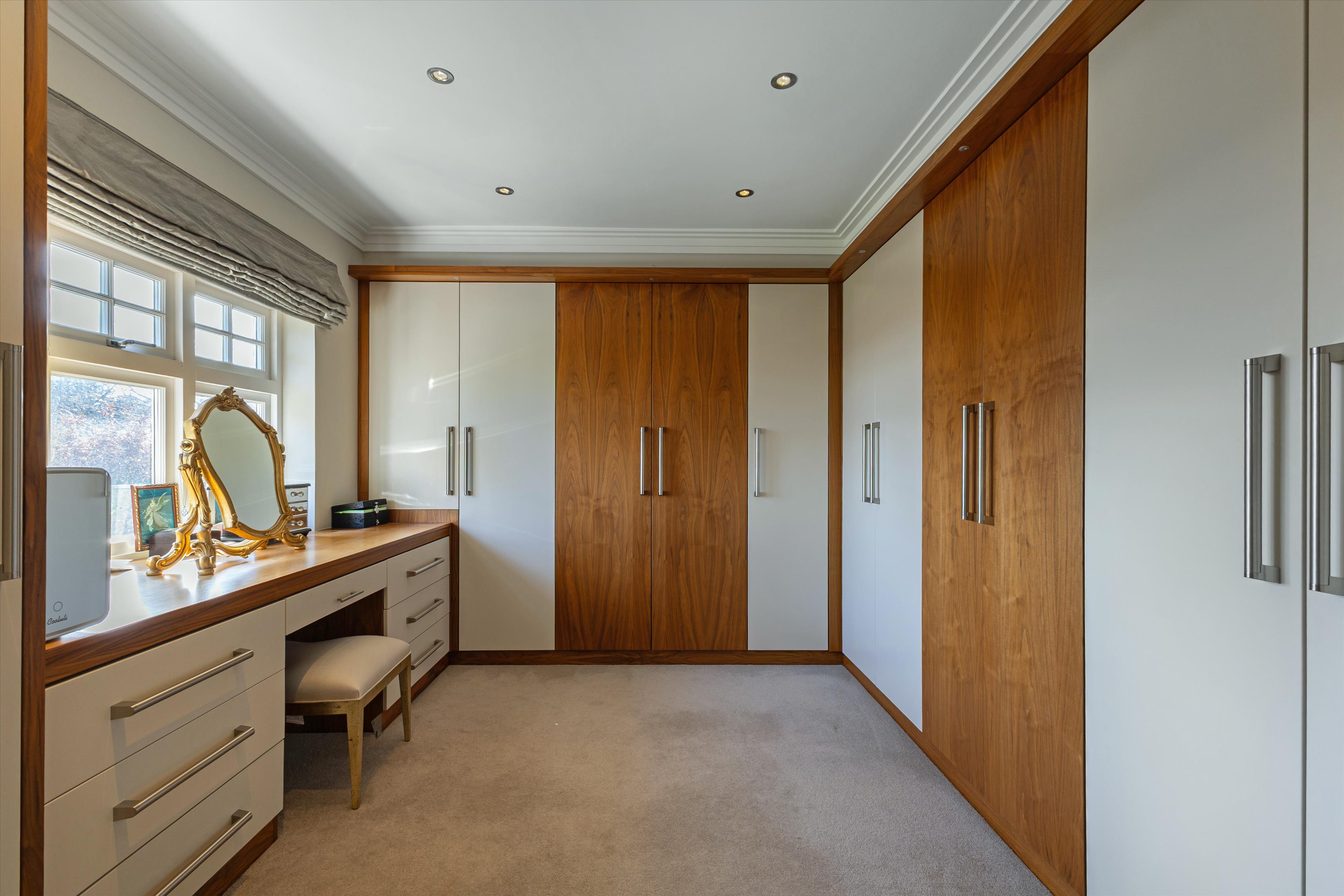 Queens Hill Rise, Ascot, Berkshire SL5