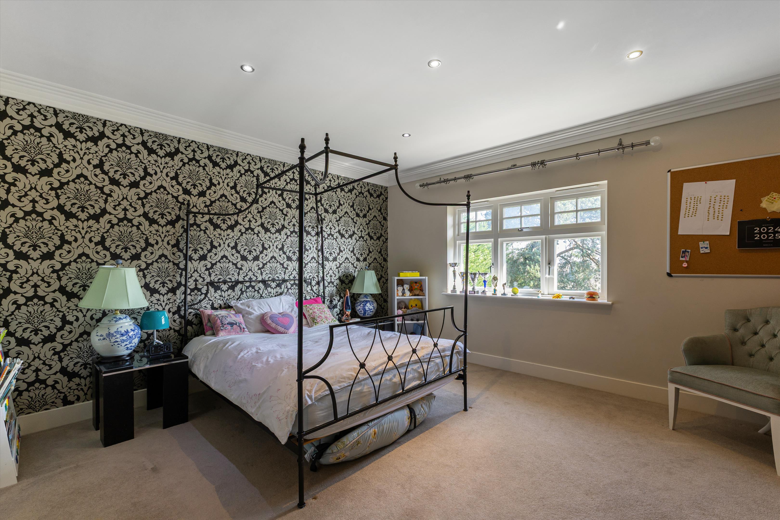 Queens Hill Rise, Ascot, Berkshire SL5