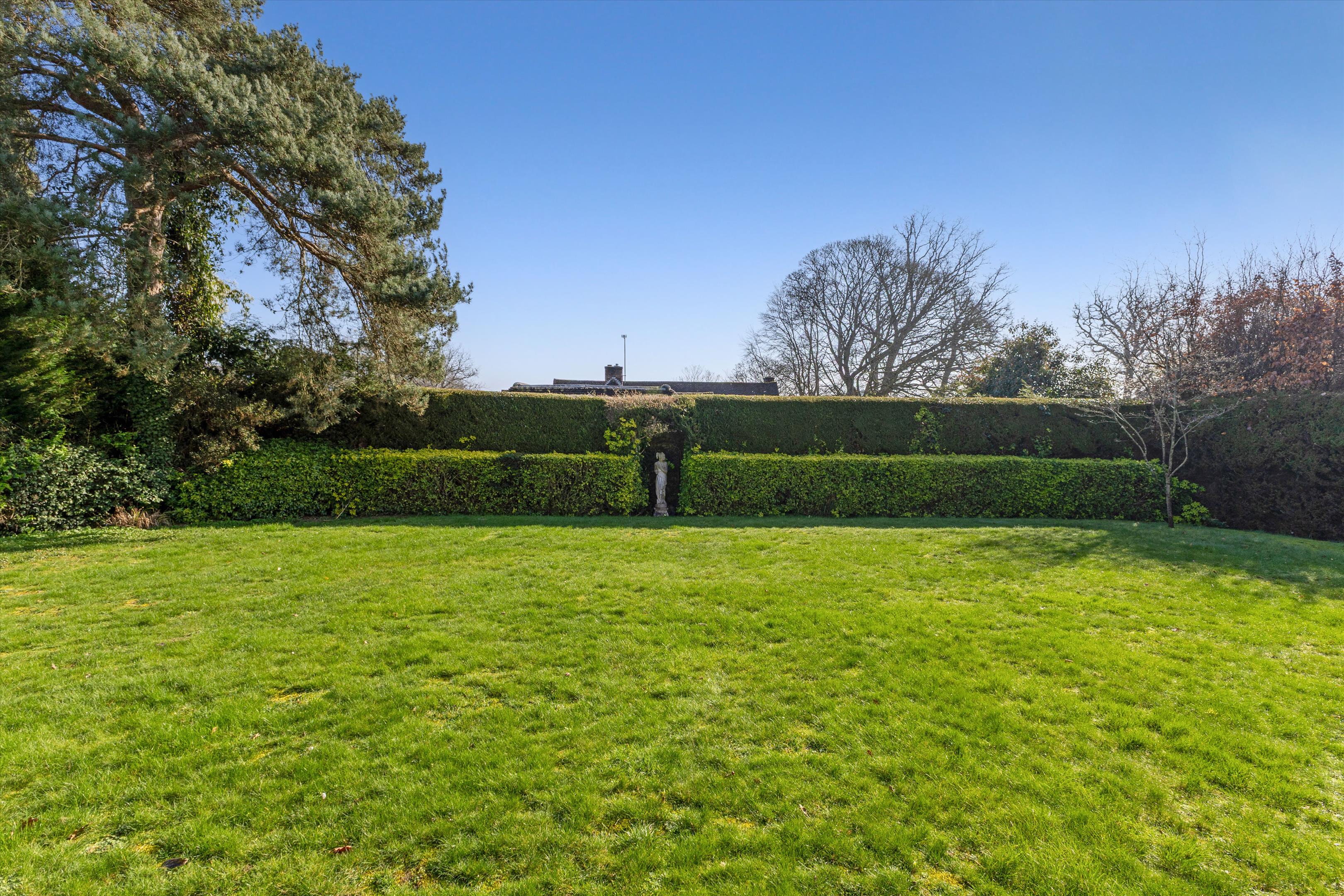 Queens Hill Rise, Ascot, Berkshire SL5