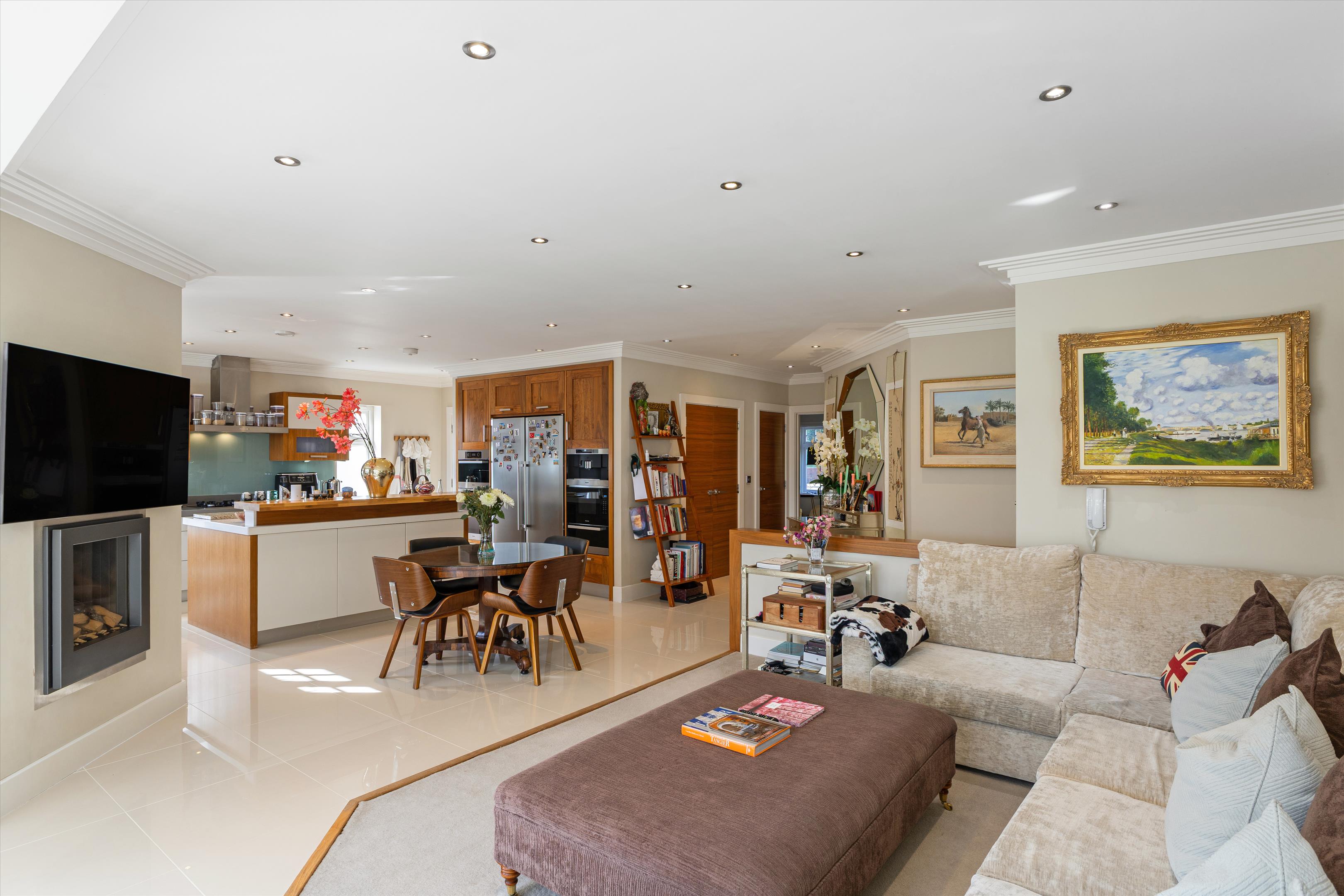 Queens Hill Rise, Ascot, Berkshire SL5