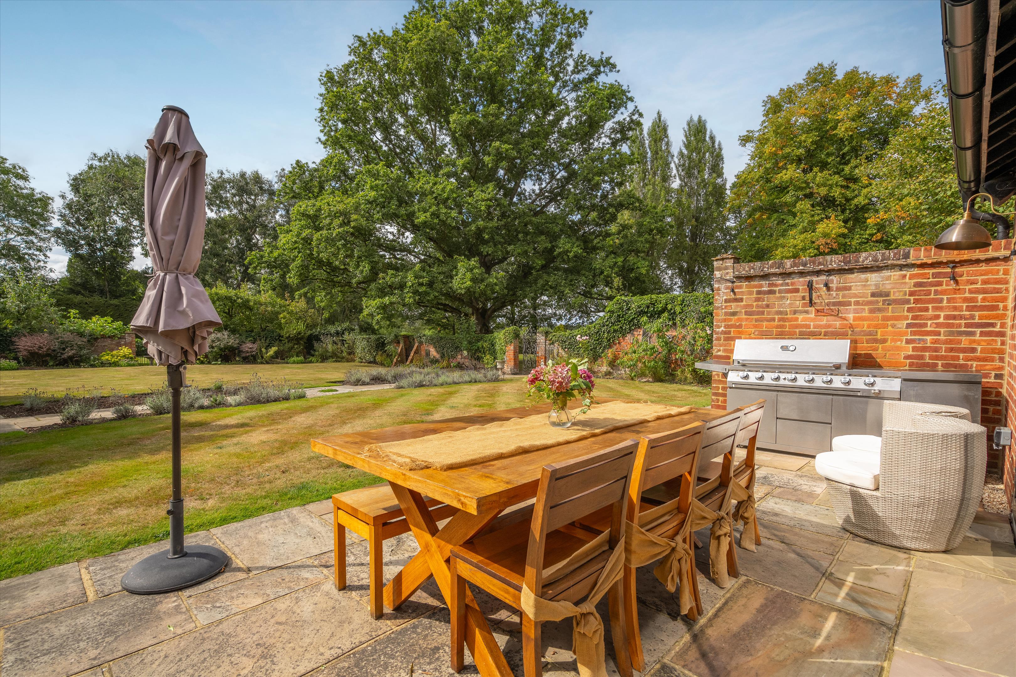 Monks Alley, Binfield, Berkshire, RG42