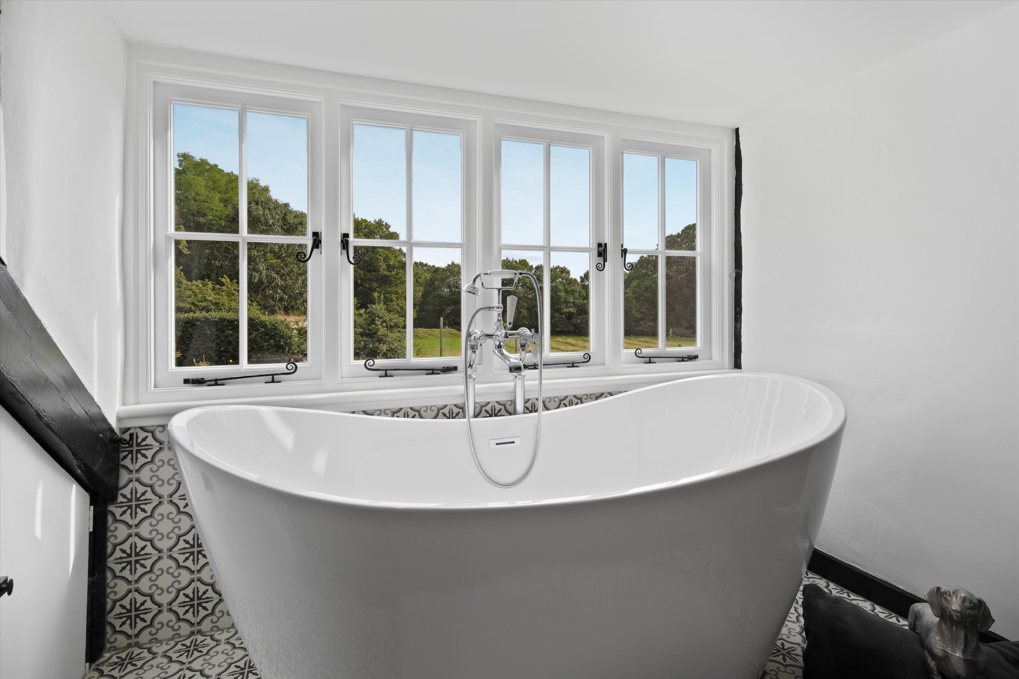 Monks Alley, Binfield, Berkshire, RG42
