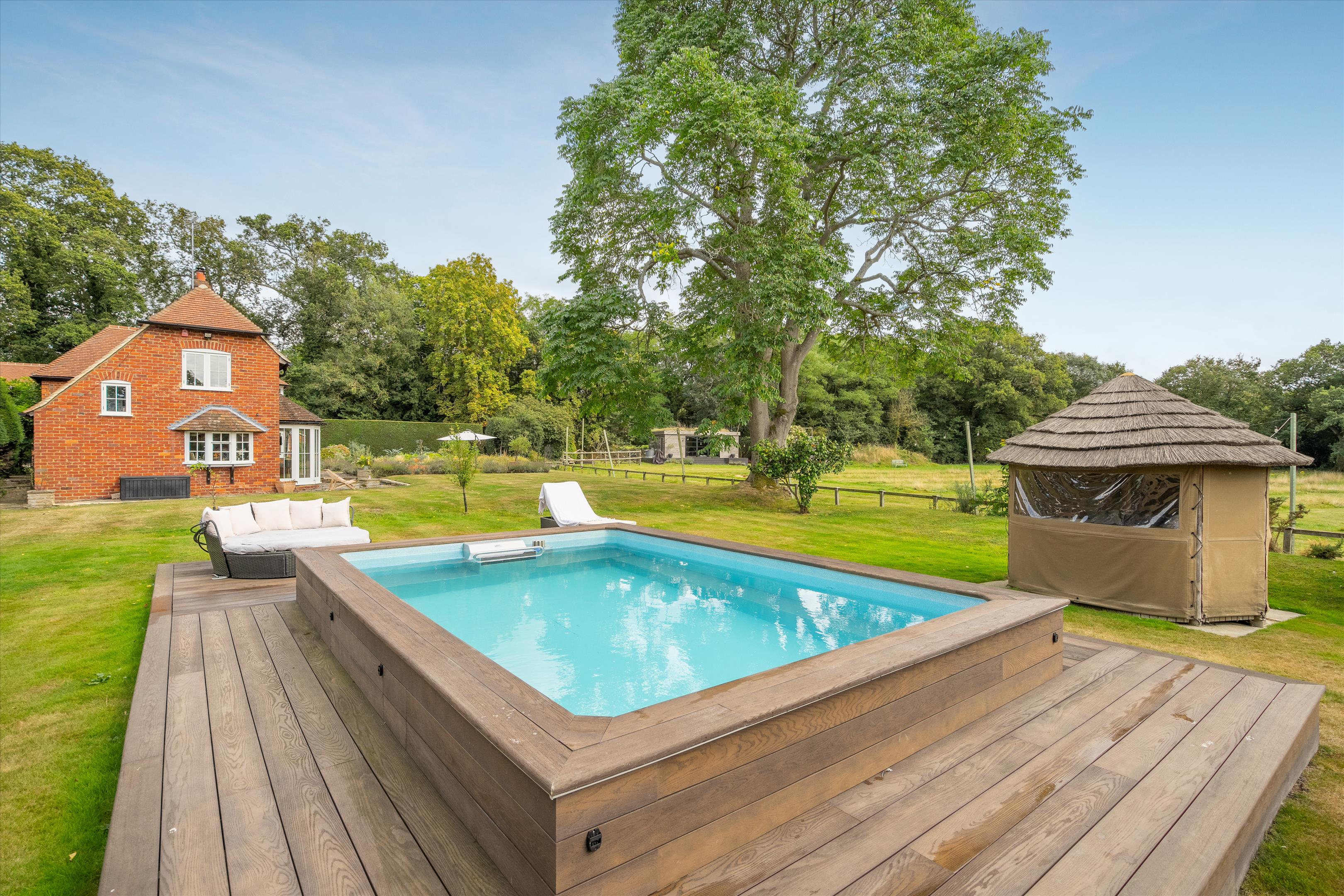Monks Alley, Binfield, Berkshire, RG42