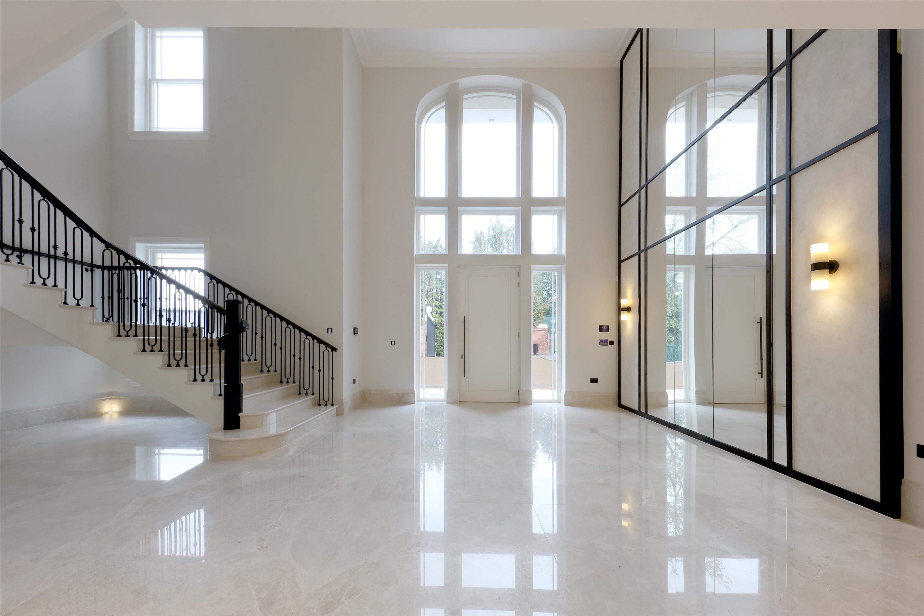 Titlarks Hill, Sunningdale, Ascot, Berkshire, SL5