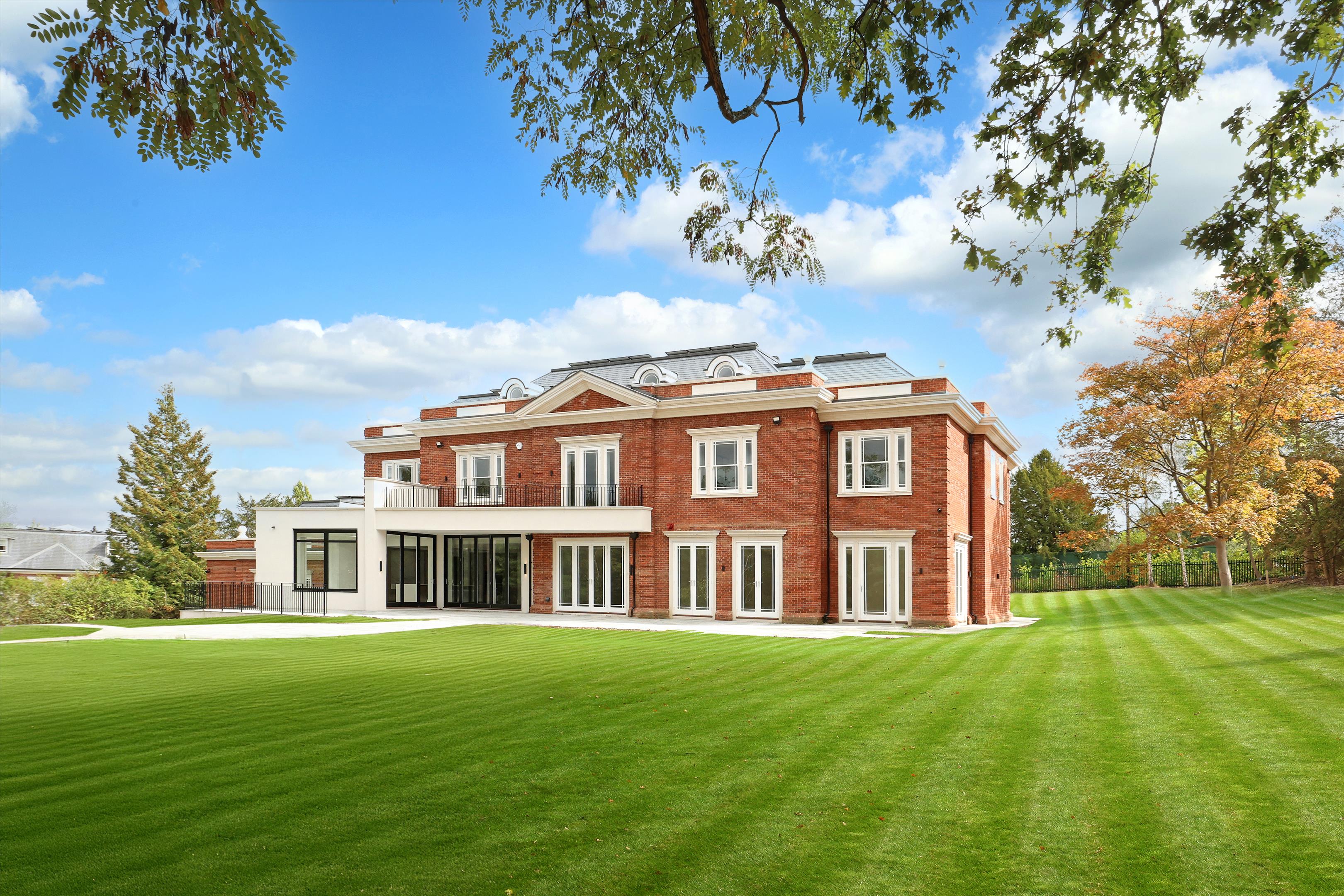 Titlarks Hill, Sunningdale, Ascot, Berkshire, SL5