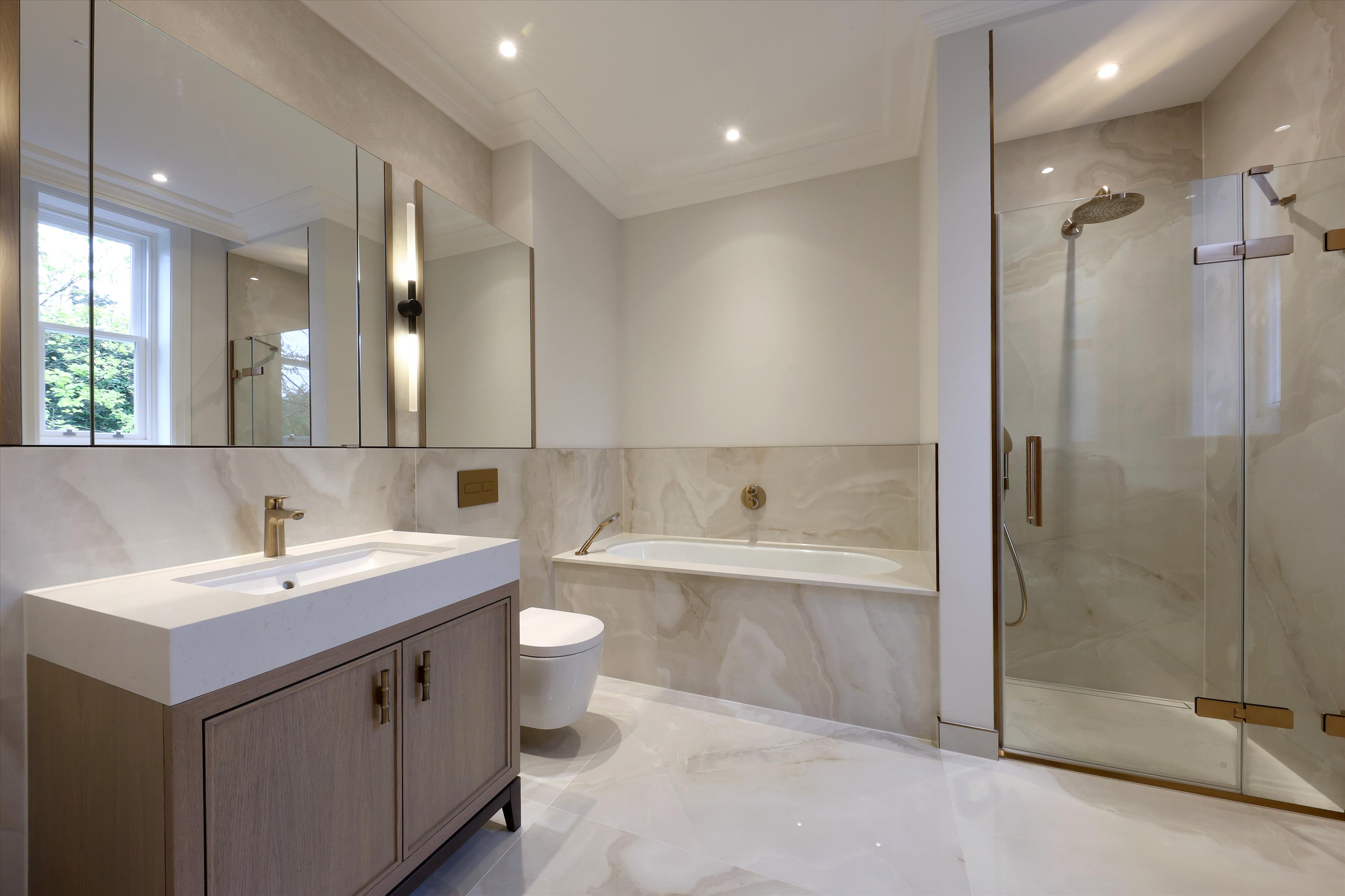 Titlarks Hill, Sunningdale, Ascot, Berkshire, SL5
