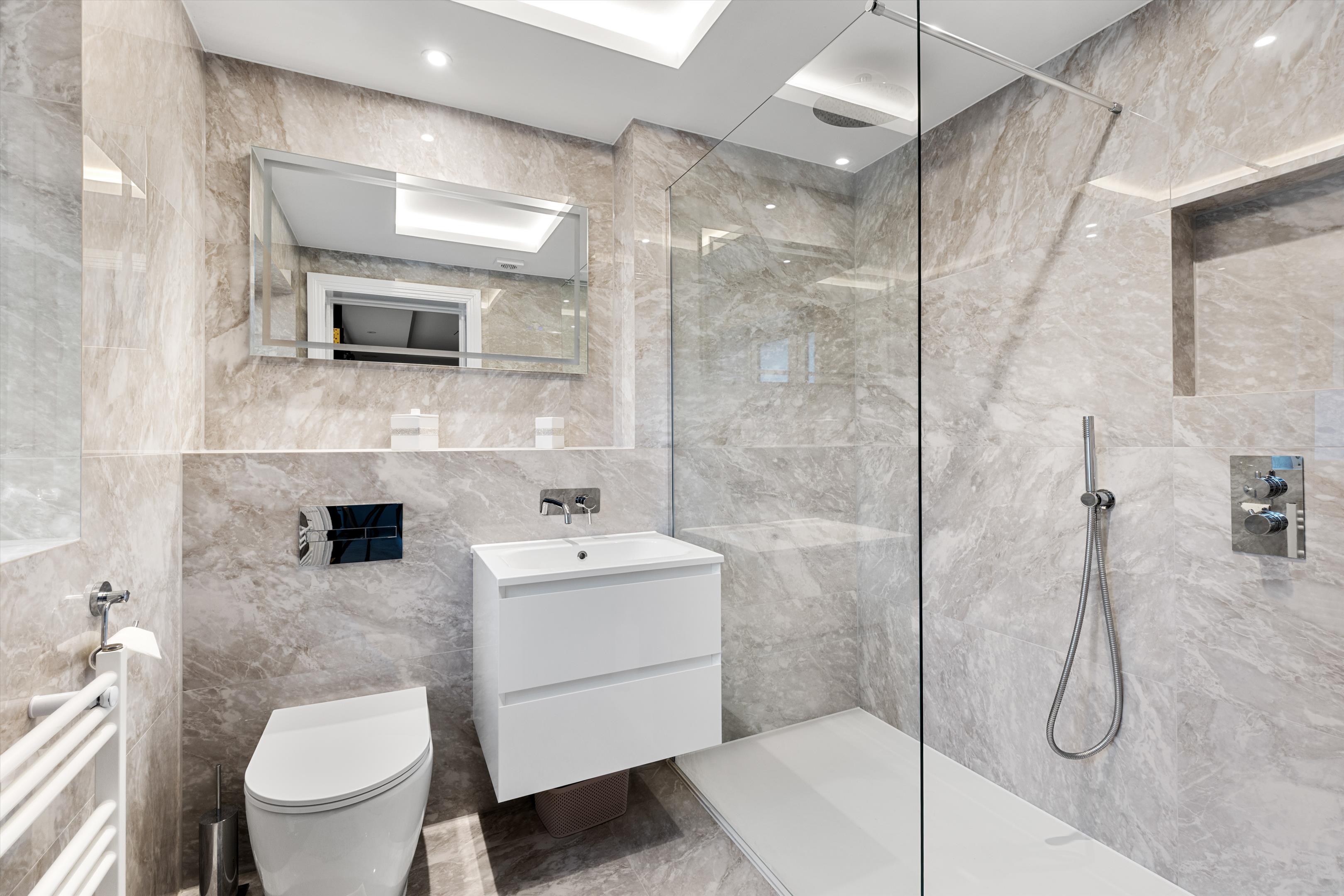 Sunning Avenue, Ascot, Berkshire, SL5