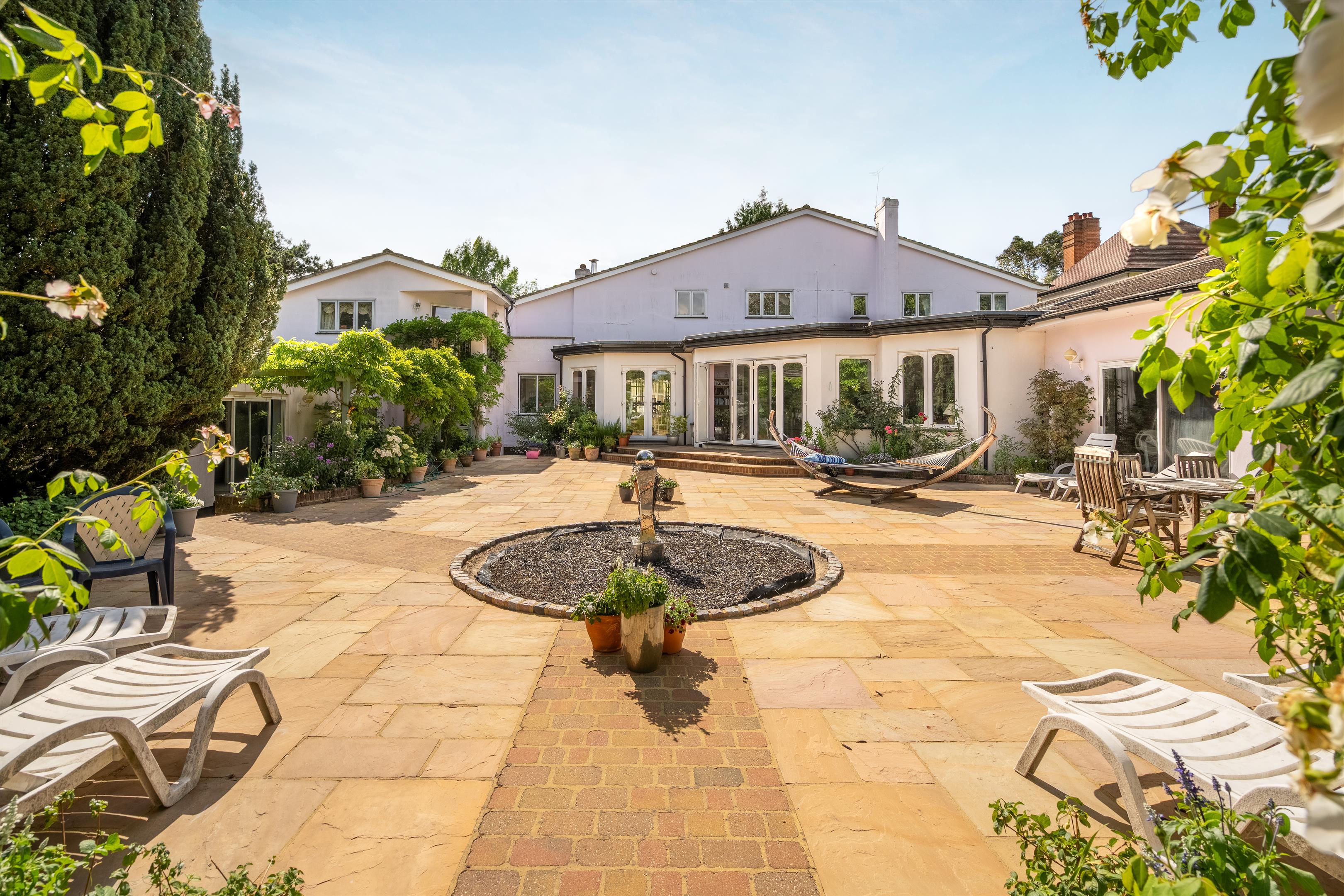 River Road, Taplow, Maidenhead, Buckinghamshire, SL6