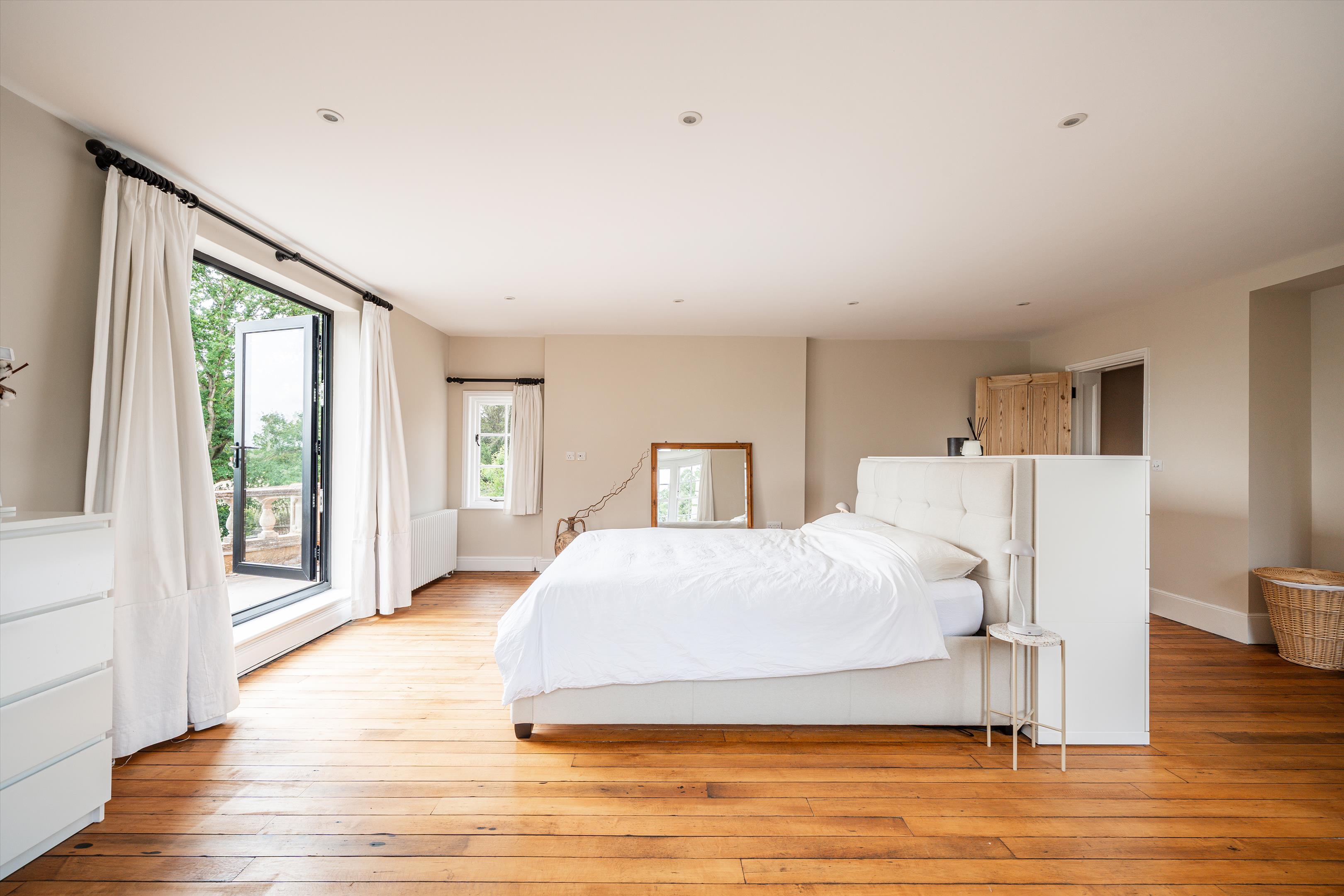 Forest Road, Wokingham, Berkshire, RG40