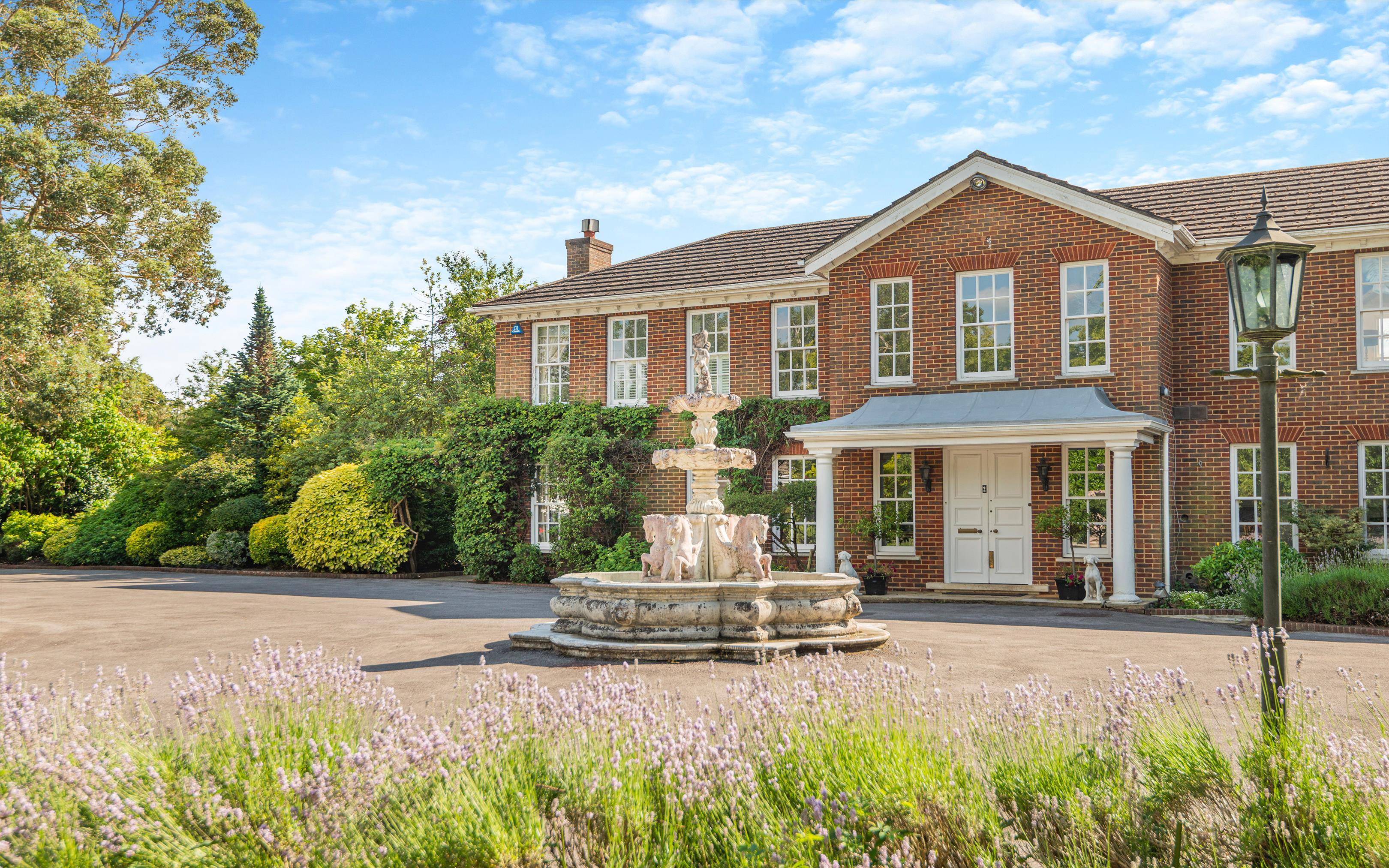 Money Row Green, Holyport, Berkshire, SL6