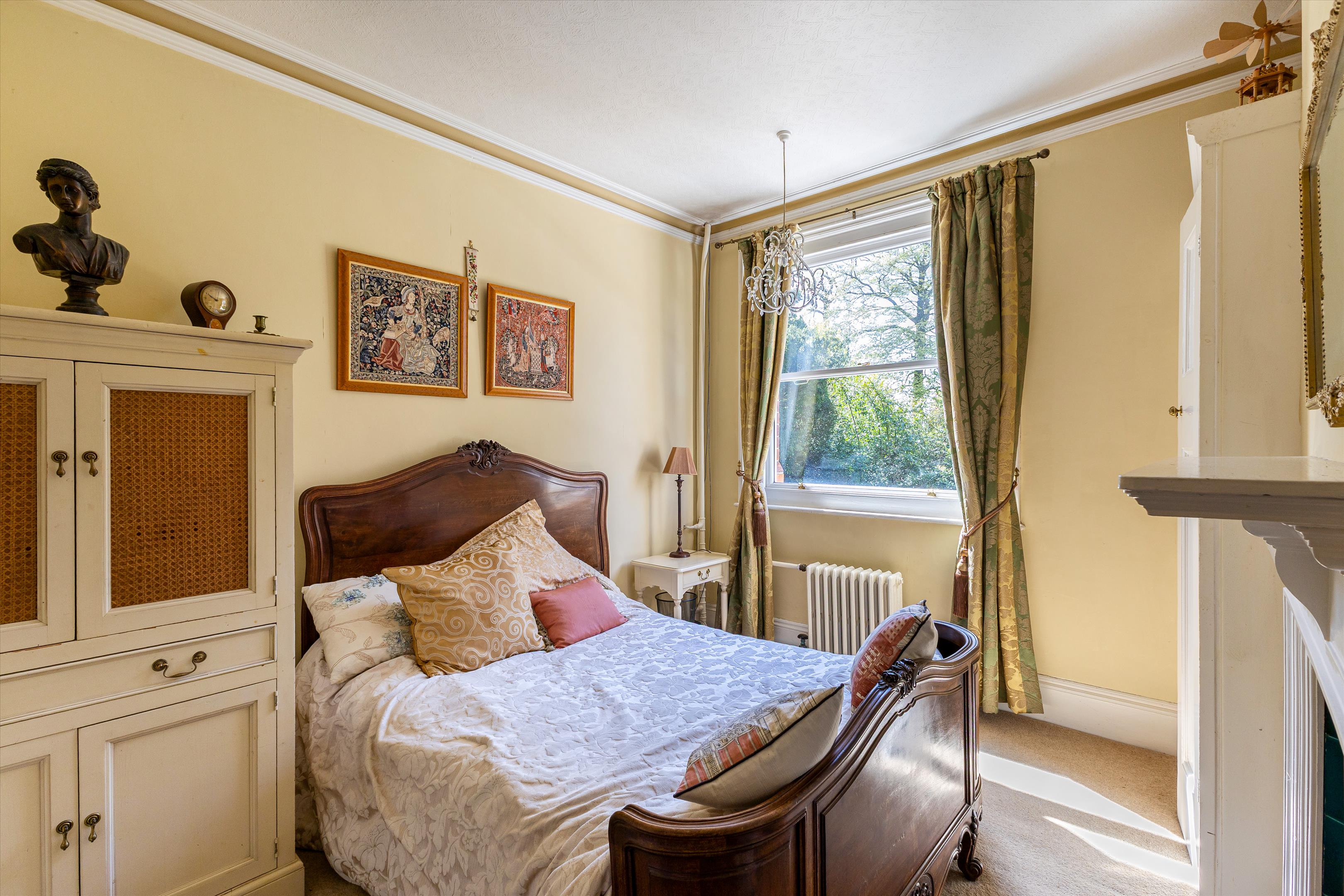 Heatherdale Road, Camberley, Surrey GU15