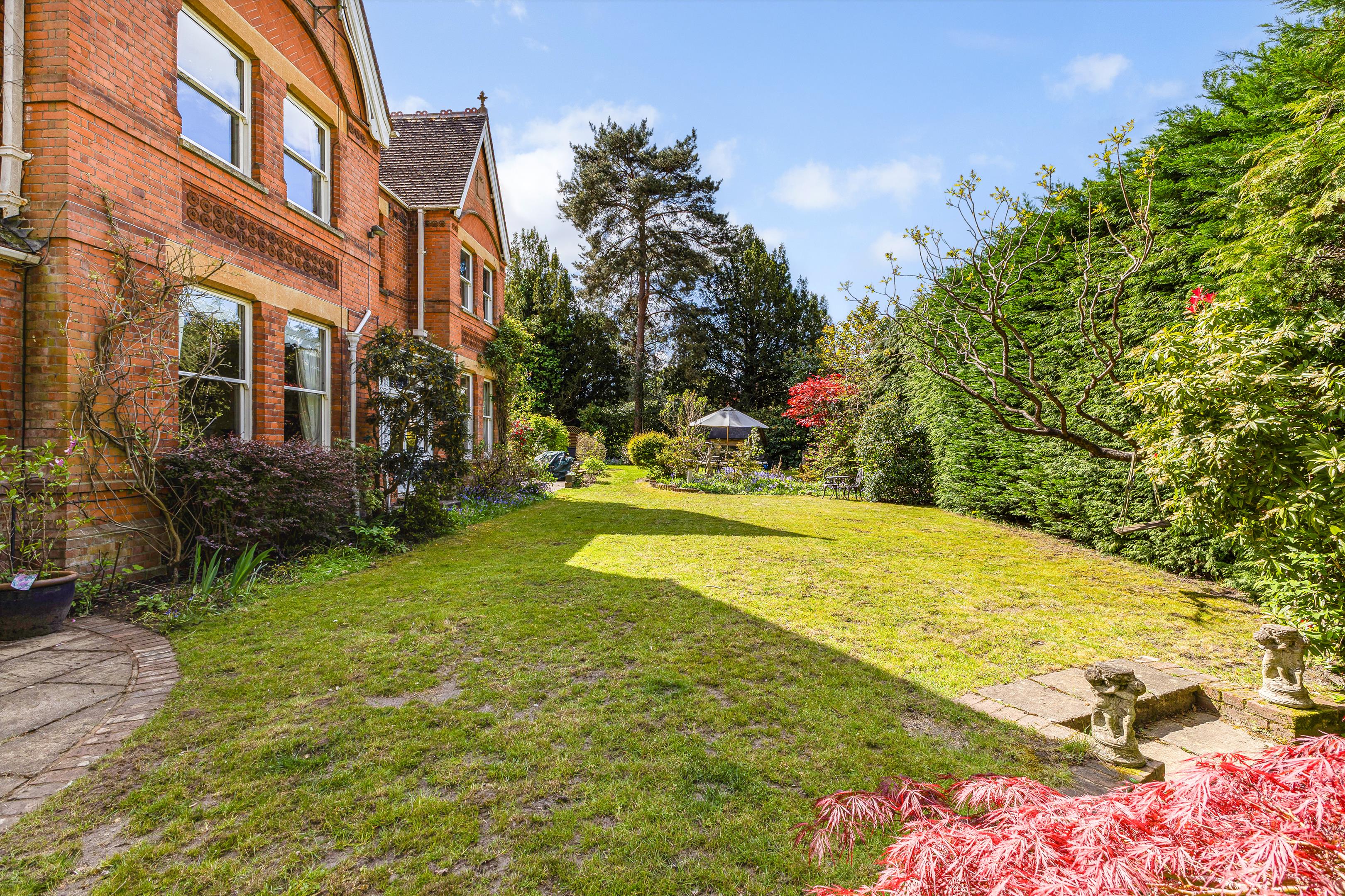 Heatherdale Road, Camberley, Surrey GU15