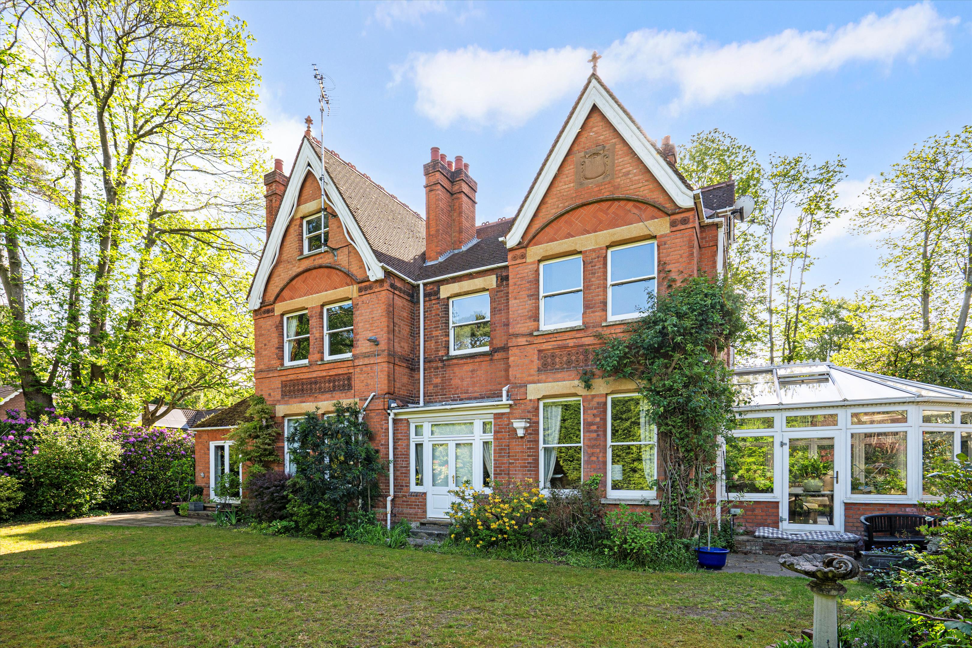 Heatherdale Road, Camberley, Surrey GU15