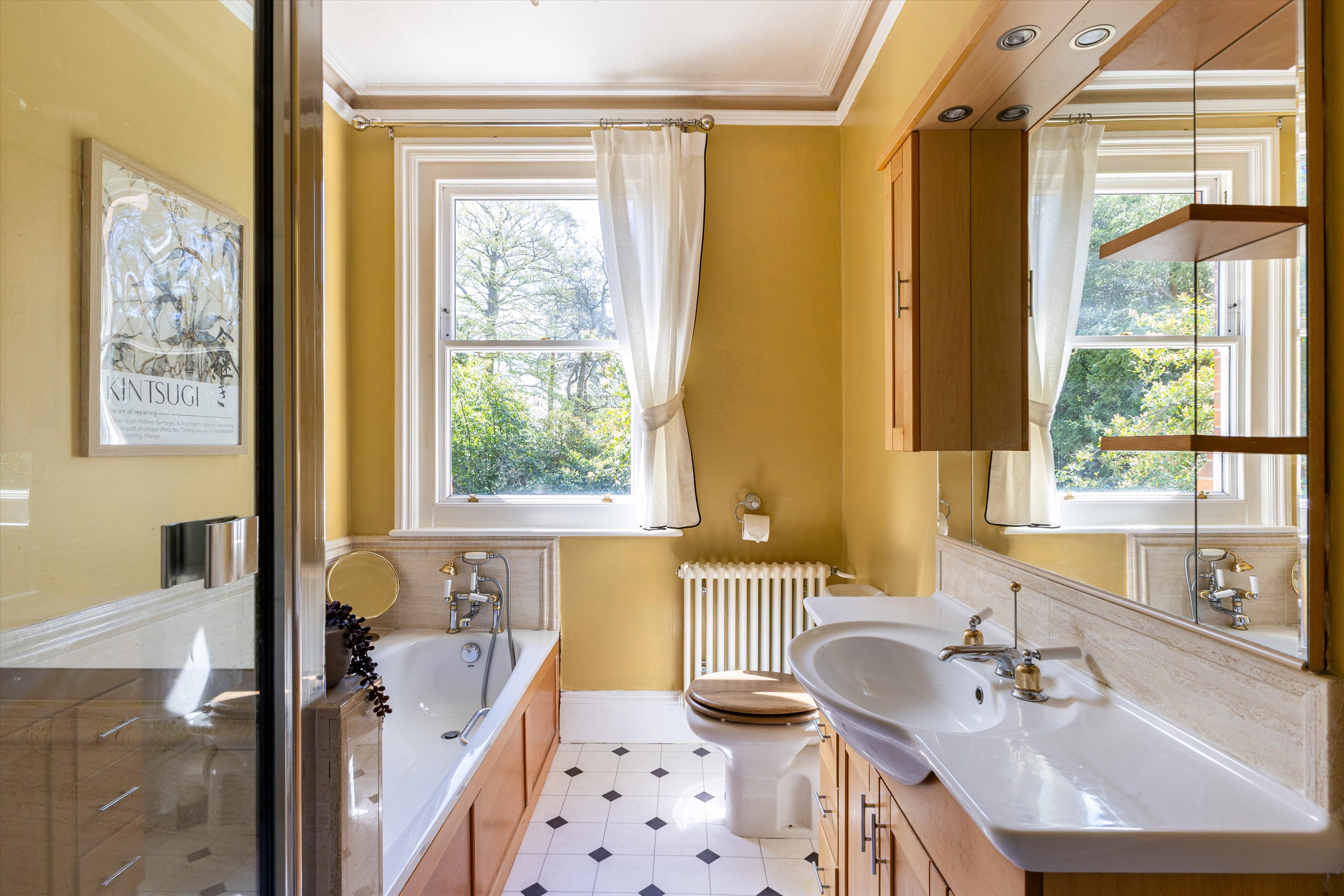Heatherdale Road, Camberley, Surrey GU15