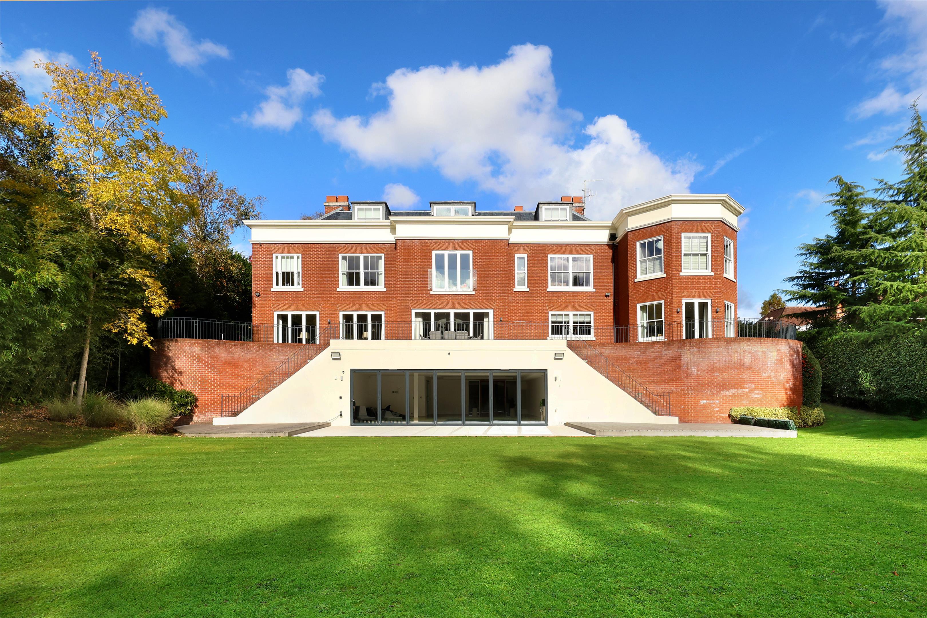 Keepers Walk, Wentworth, Virginia Water, Surrey, GU25