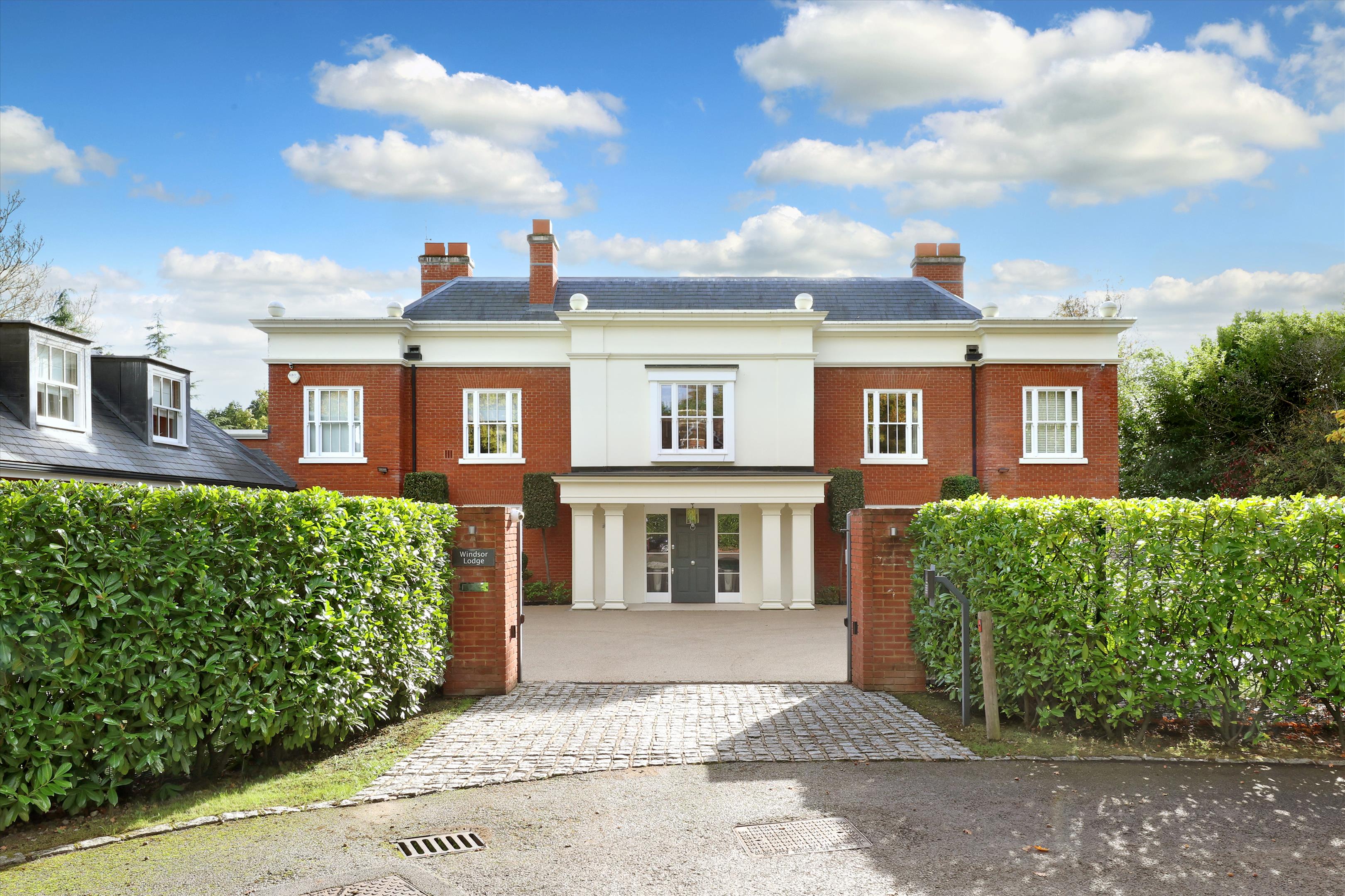Keepers Walk, Wentworth, Virginia Water, Surrey, GU25
